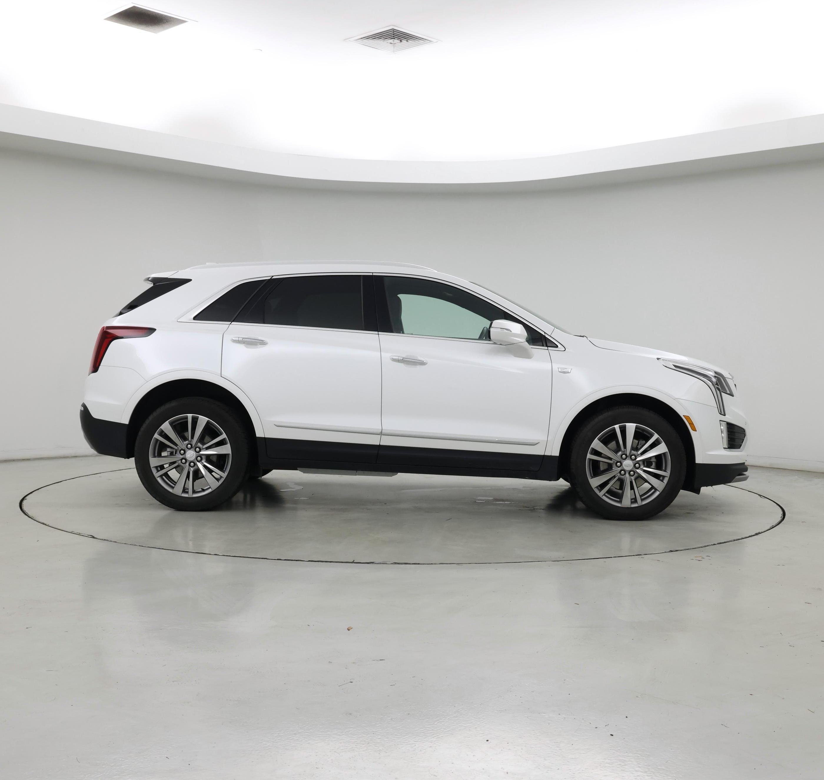 Thumbnail: 2025 Cadillac XT5 - 7