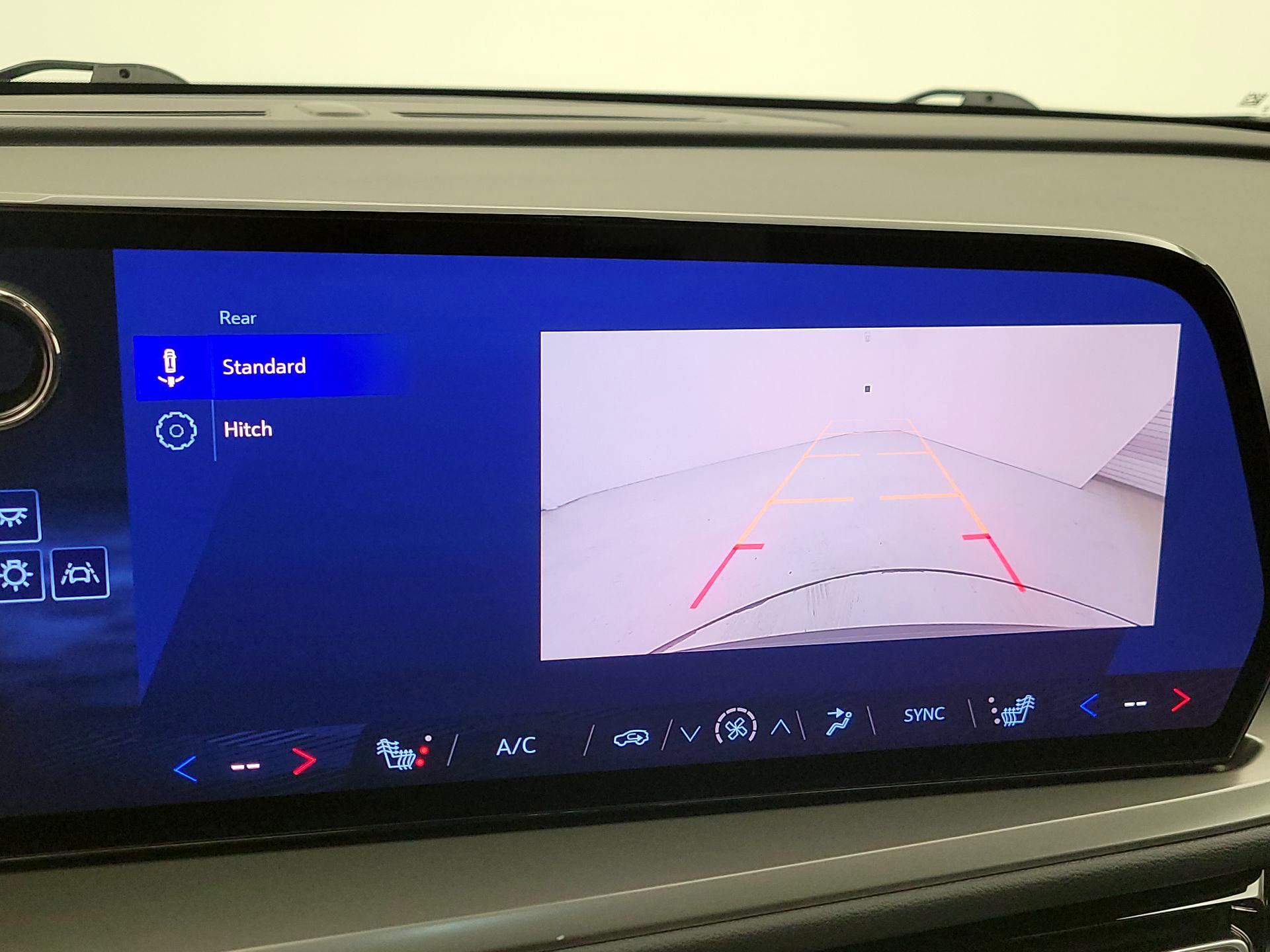 Thumbnail: 2025 Chevrolet Traverse - 15