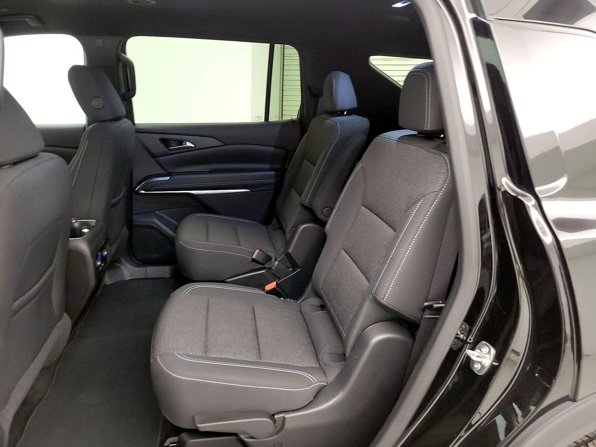 Thumbnail: 2025 Chevrolet Traverse - 20