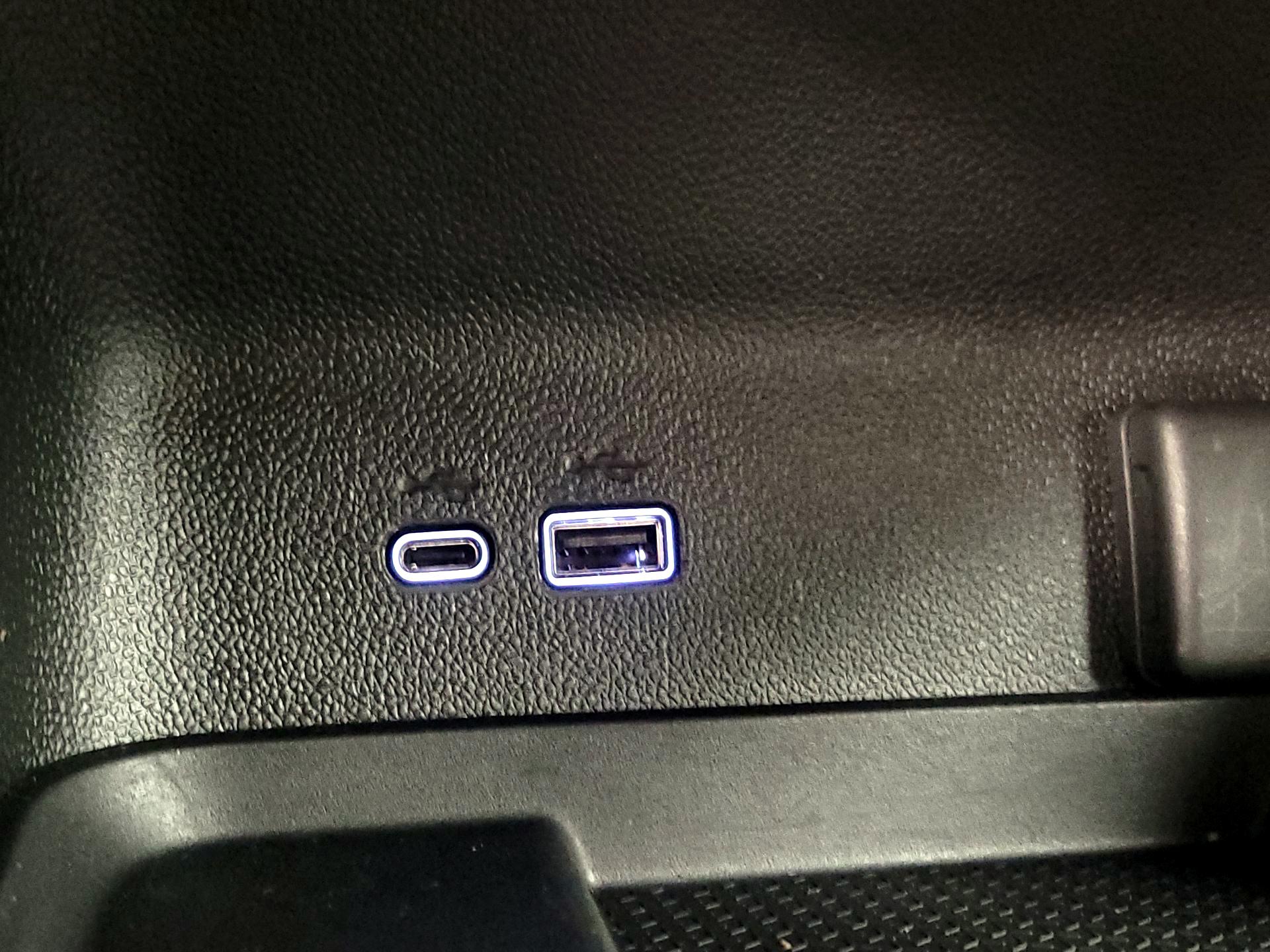 Thumbnail: 2025 Chevrolet Traverse - 18