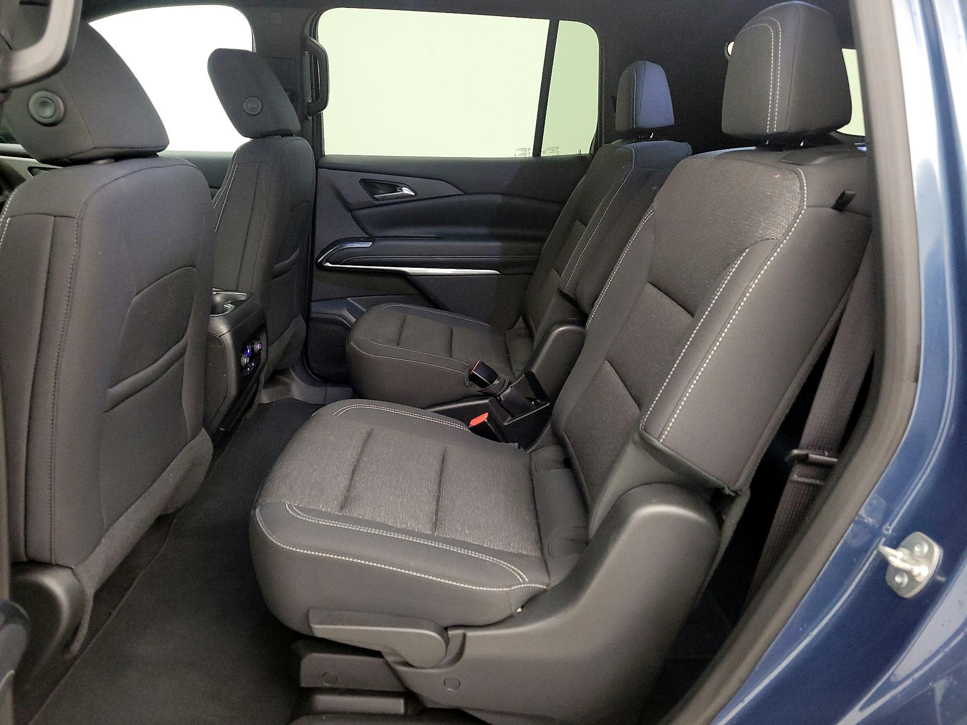 Thumbnail: 2025 Chevrolet Traverse - 19