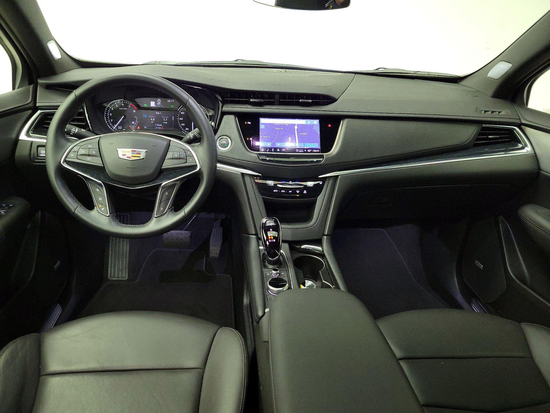 Thumbnail: 2025 Cadillac XT5 - 9