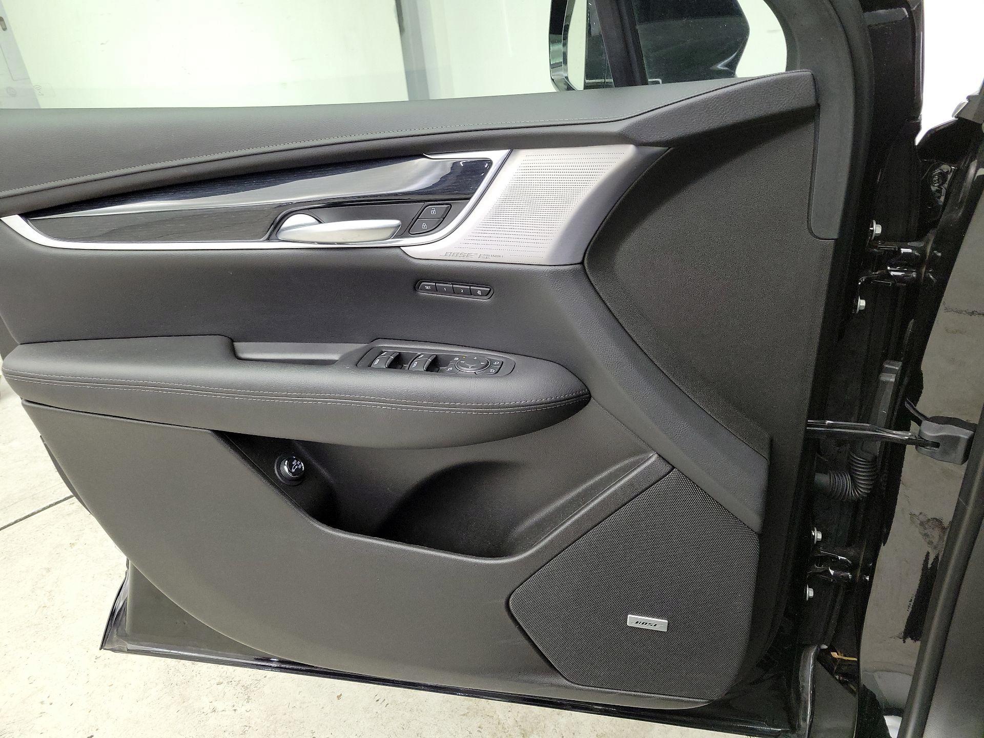 Thumbnail: 2025 Cadillac XT5 - 12