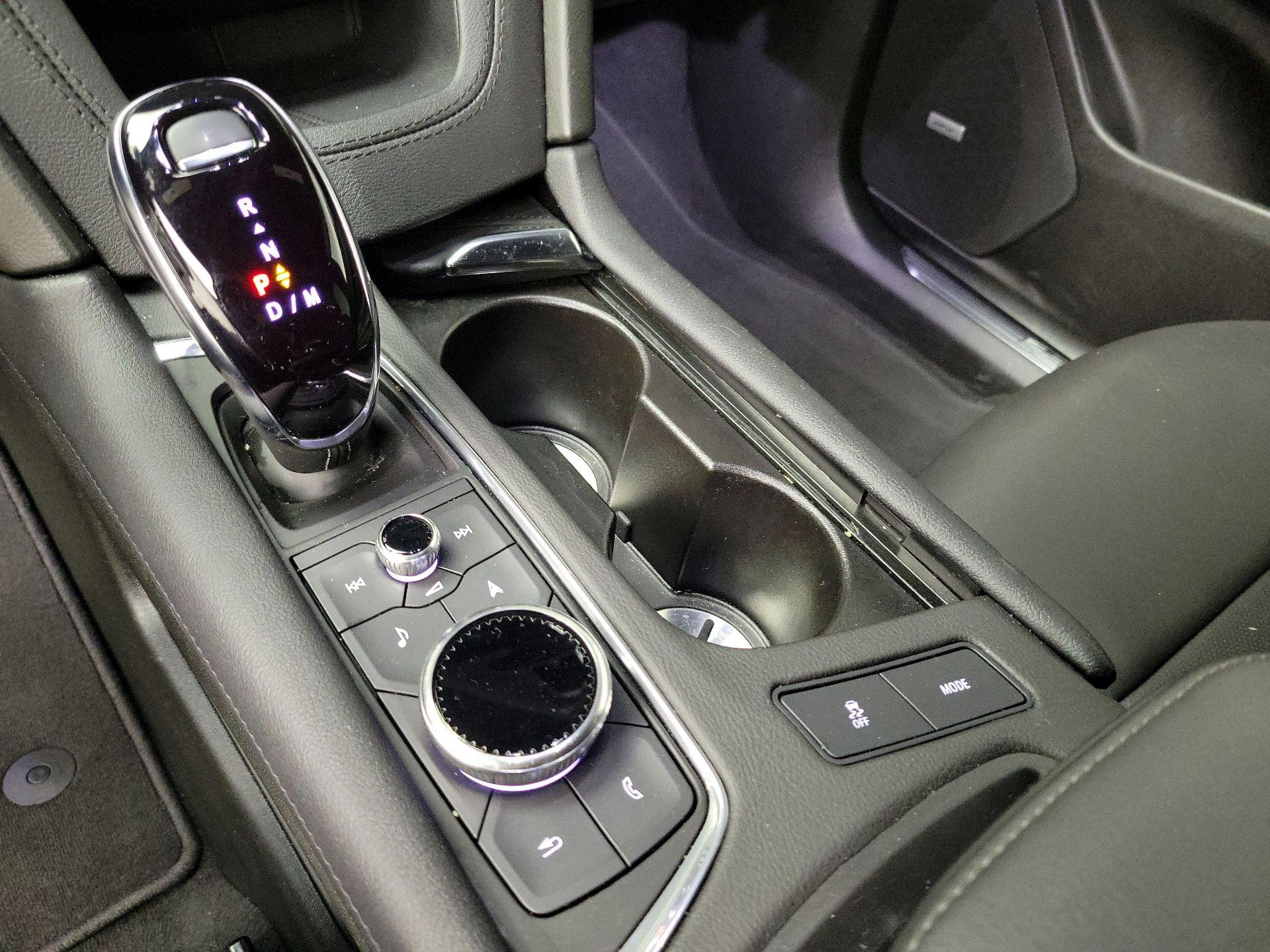 Thumbnail: 2025 Cadillac XT5 - 18