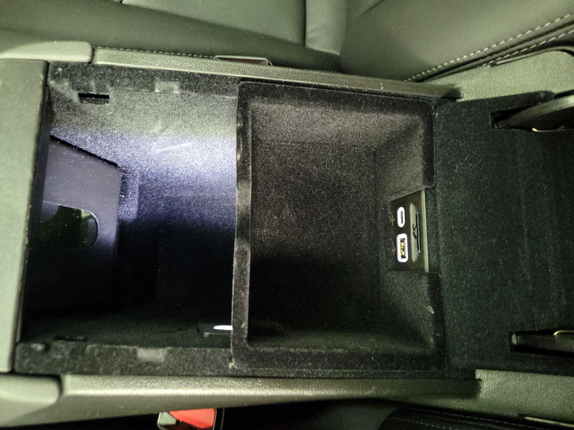 Thumbnail: 2025 Cadillac XT5 - 19