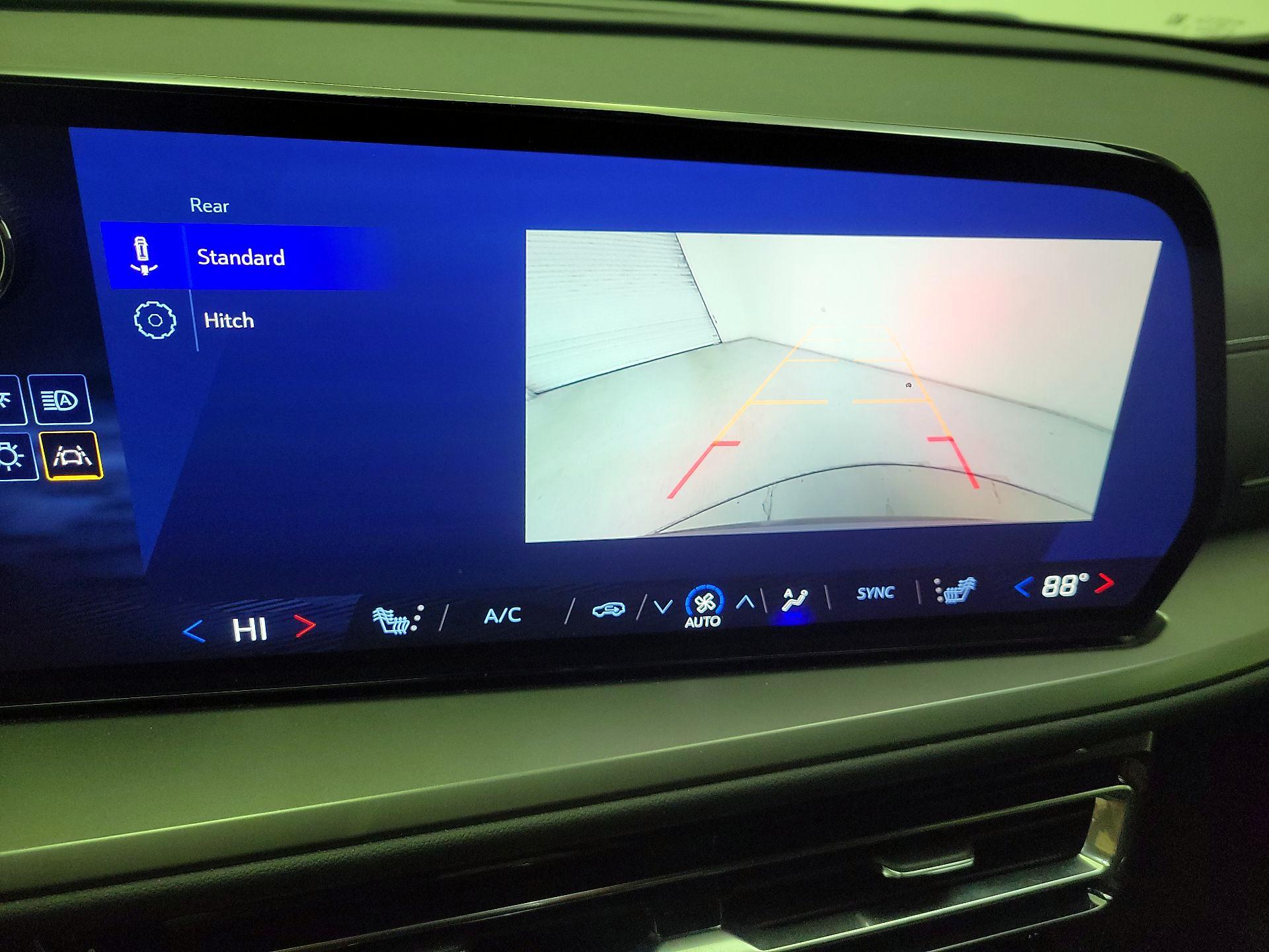 Thumbnail: 2025 Chevrolet Traverse - 15