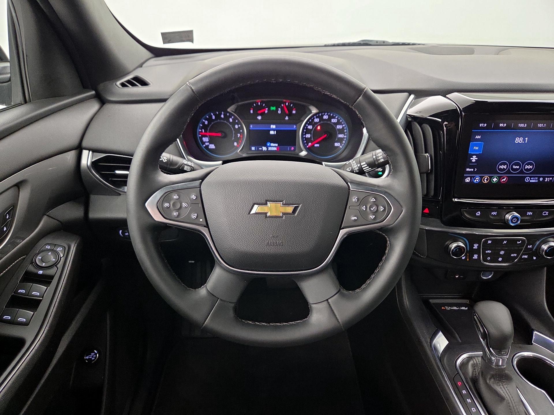 Thumbnail: 2023 Chevrolet Traverse - 10