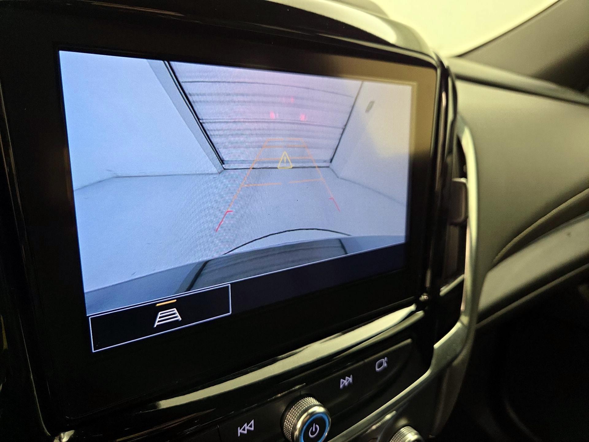 Thumbnail: 2023 Chevrolet Traverse - 14