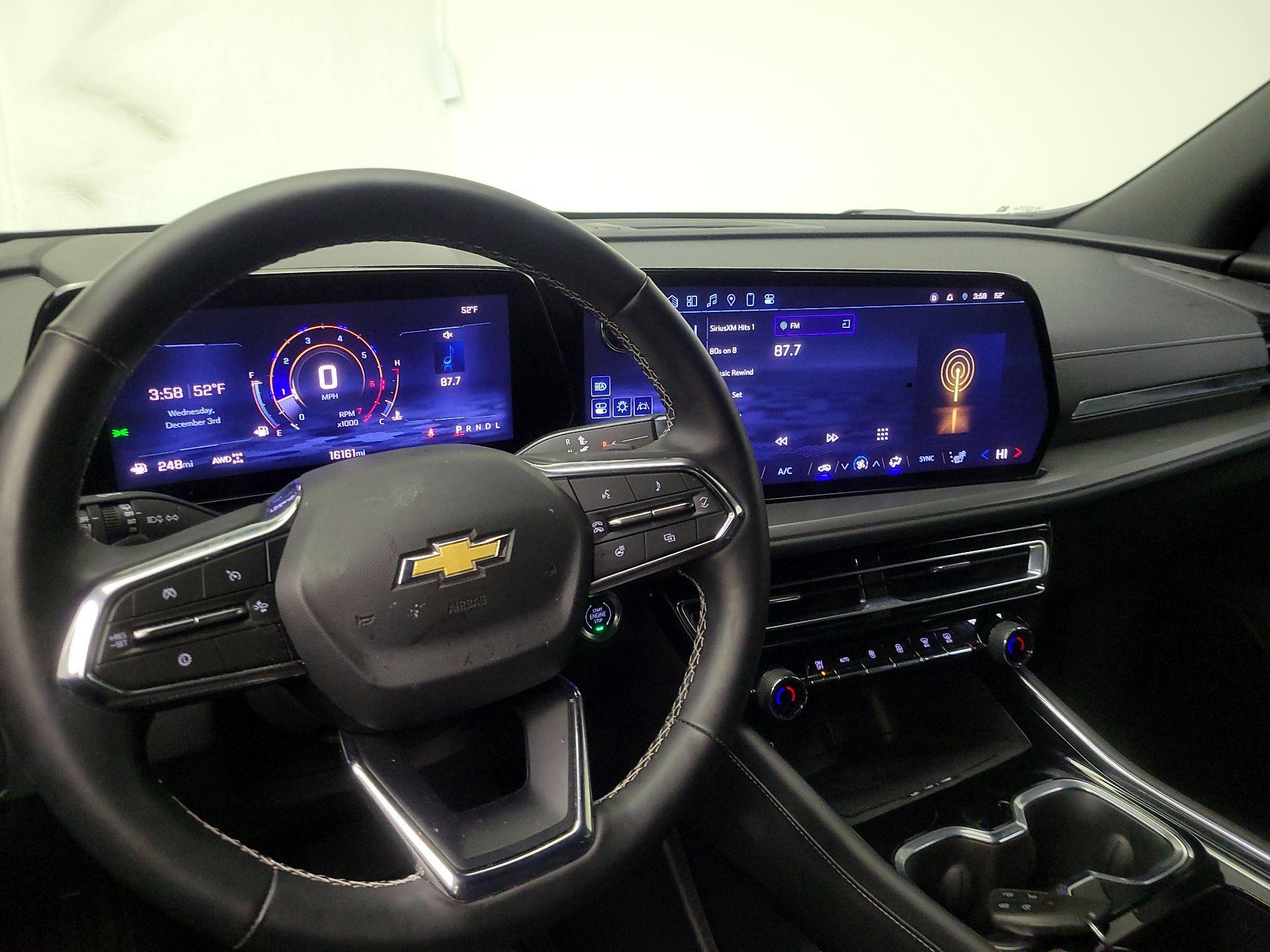 Thumbnail: 2025 Chevrolet Traverse - 10