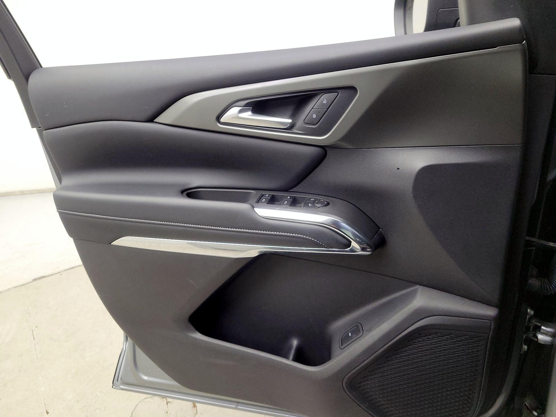 Thumbnail: 2025 Chevrolet Traverse - 12