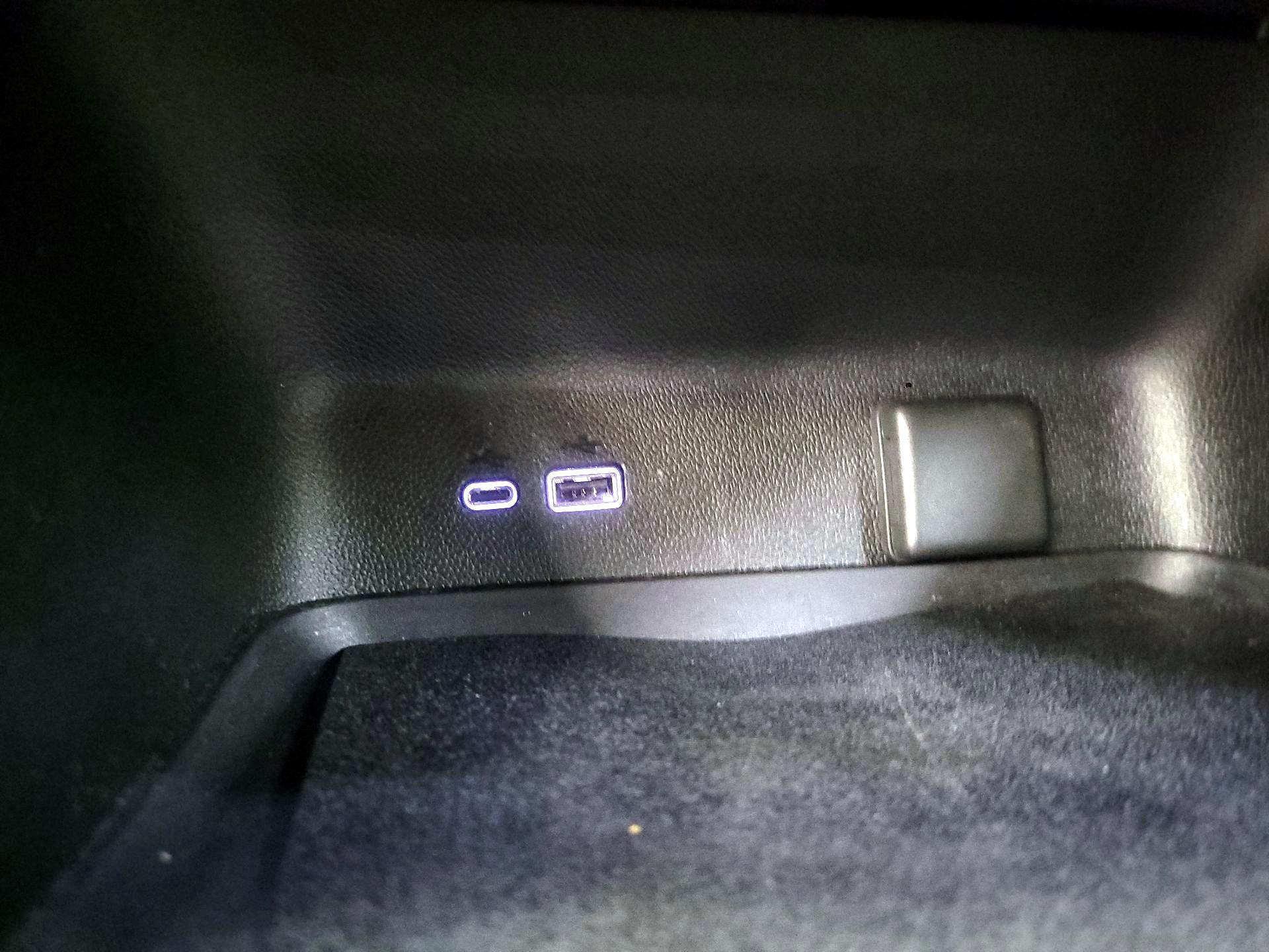 Thumbnail: 2025 Chevrolet Traverse - 18