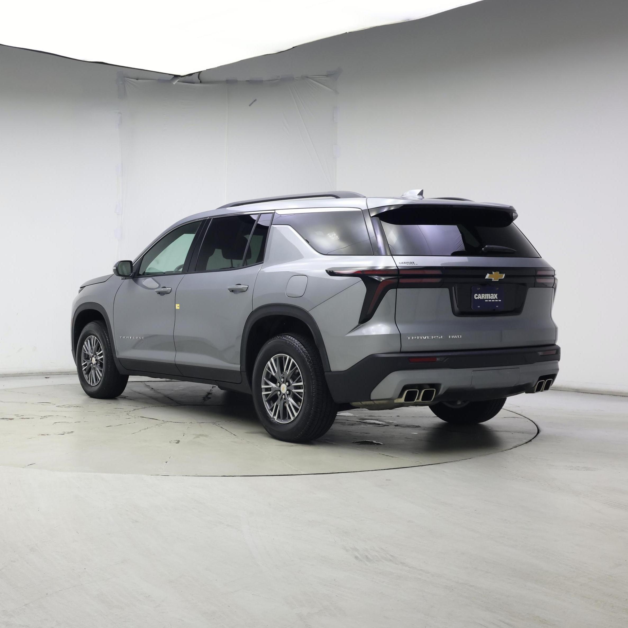 Thumbnail: 2025 Chevrolet Traverse - 2