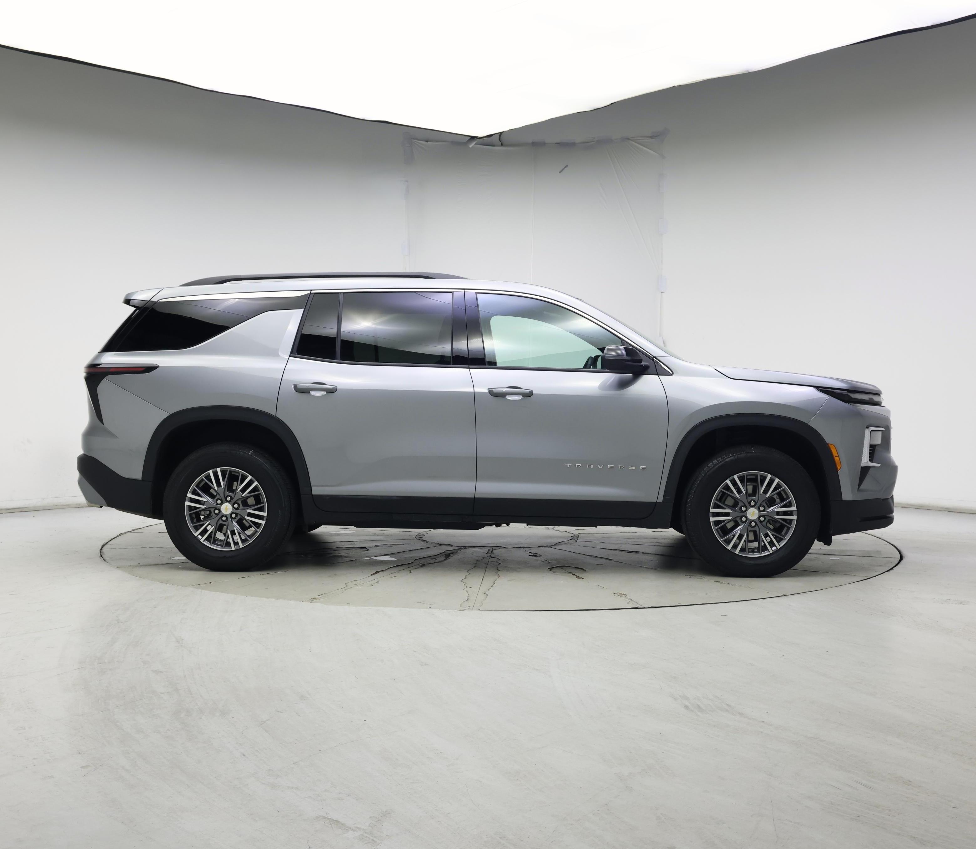 Thumbnail: 2025 Chevrolet Traverse - 7