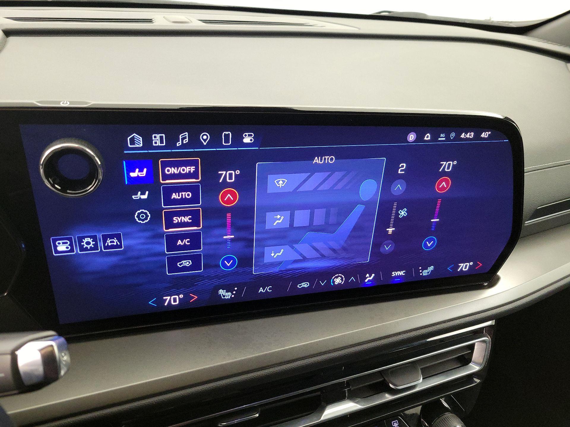 Thumbnail: 2025 Chevrolet Traverse - 17