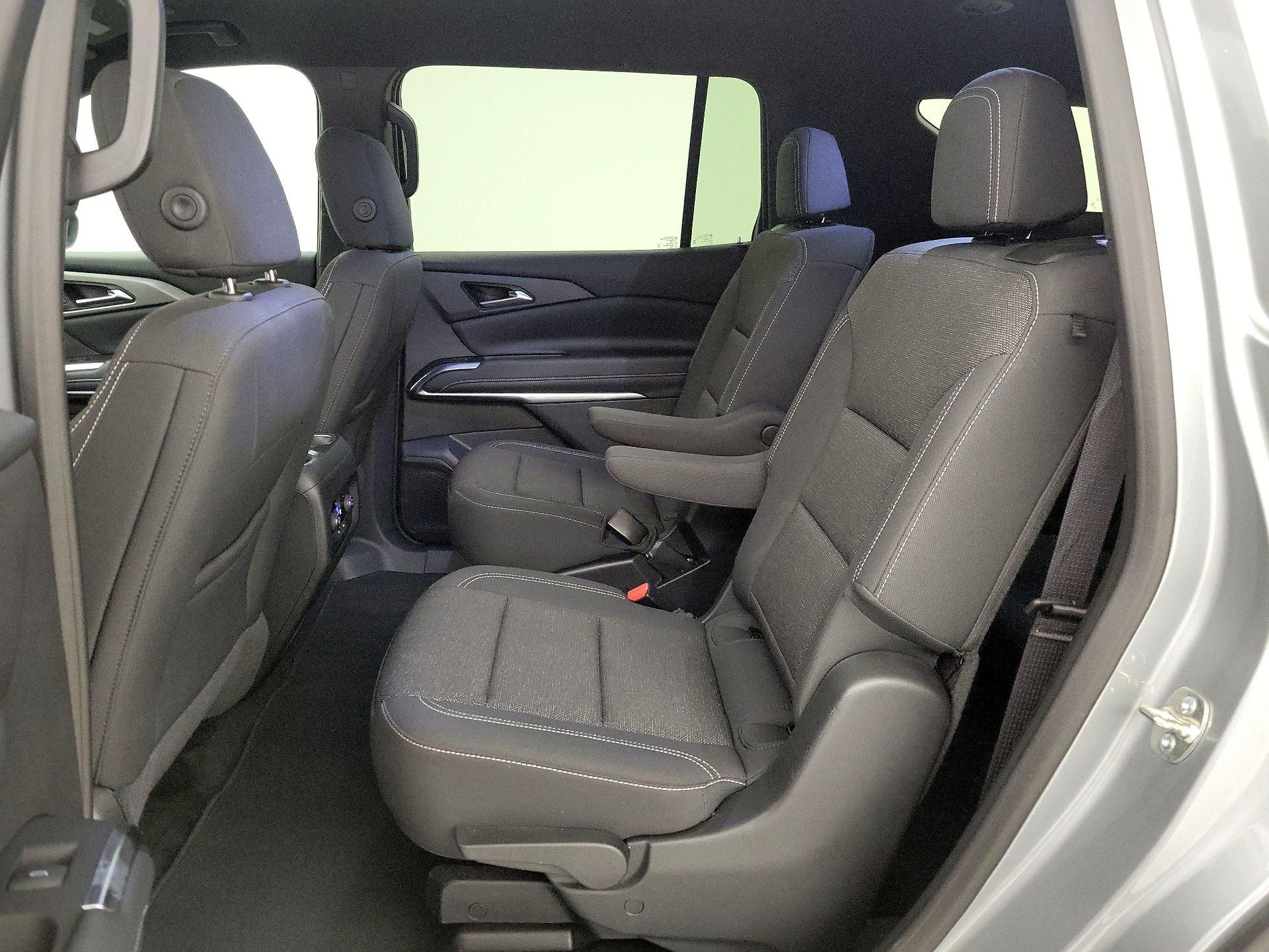 Thumbnail: 2025 Chevrolet Traverse - 19