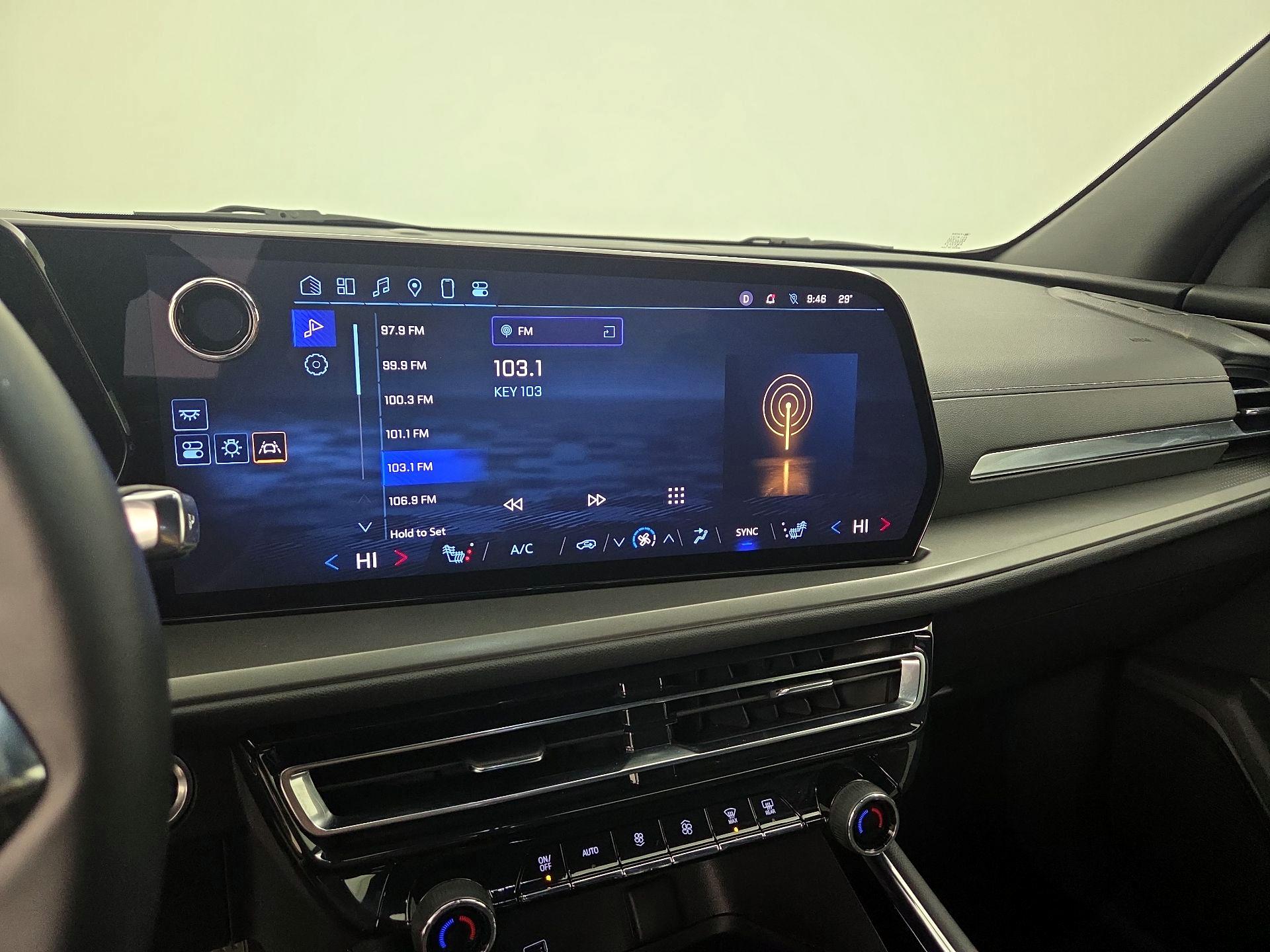 Thumbnail: 2025 Chevrolet Traverse - 15