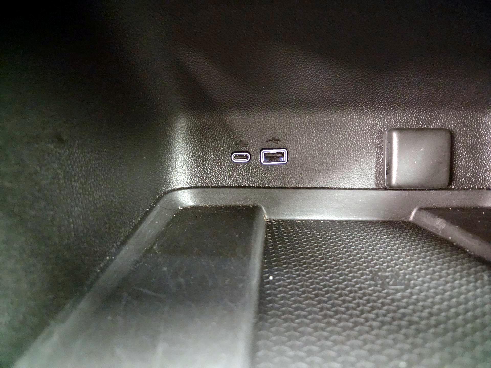 Thumbnail: 2025 Chevrolet Traverse - 18