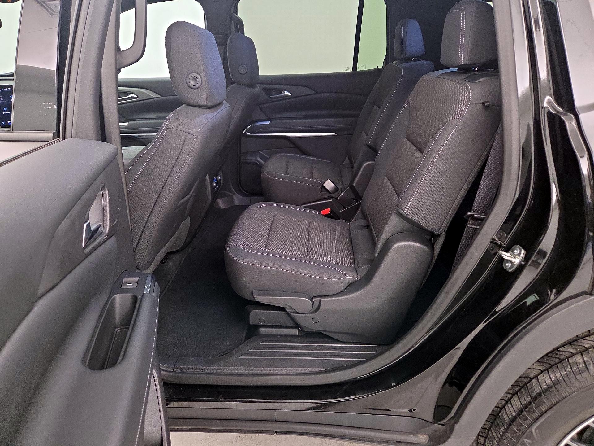 Thumbnail: 2025 Chevrolet Traverse - 19