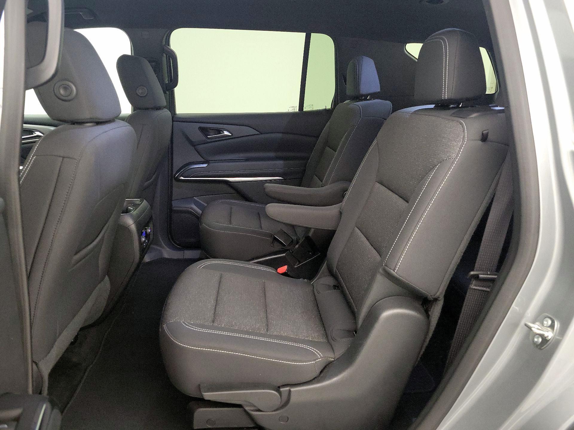 Thumbnail: 2025 Chevrolet Traverse - 18