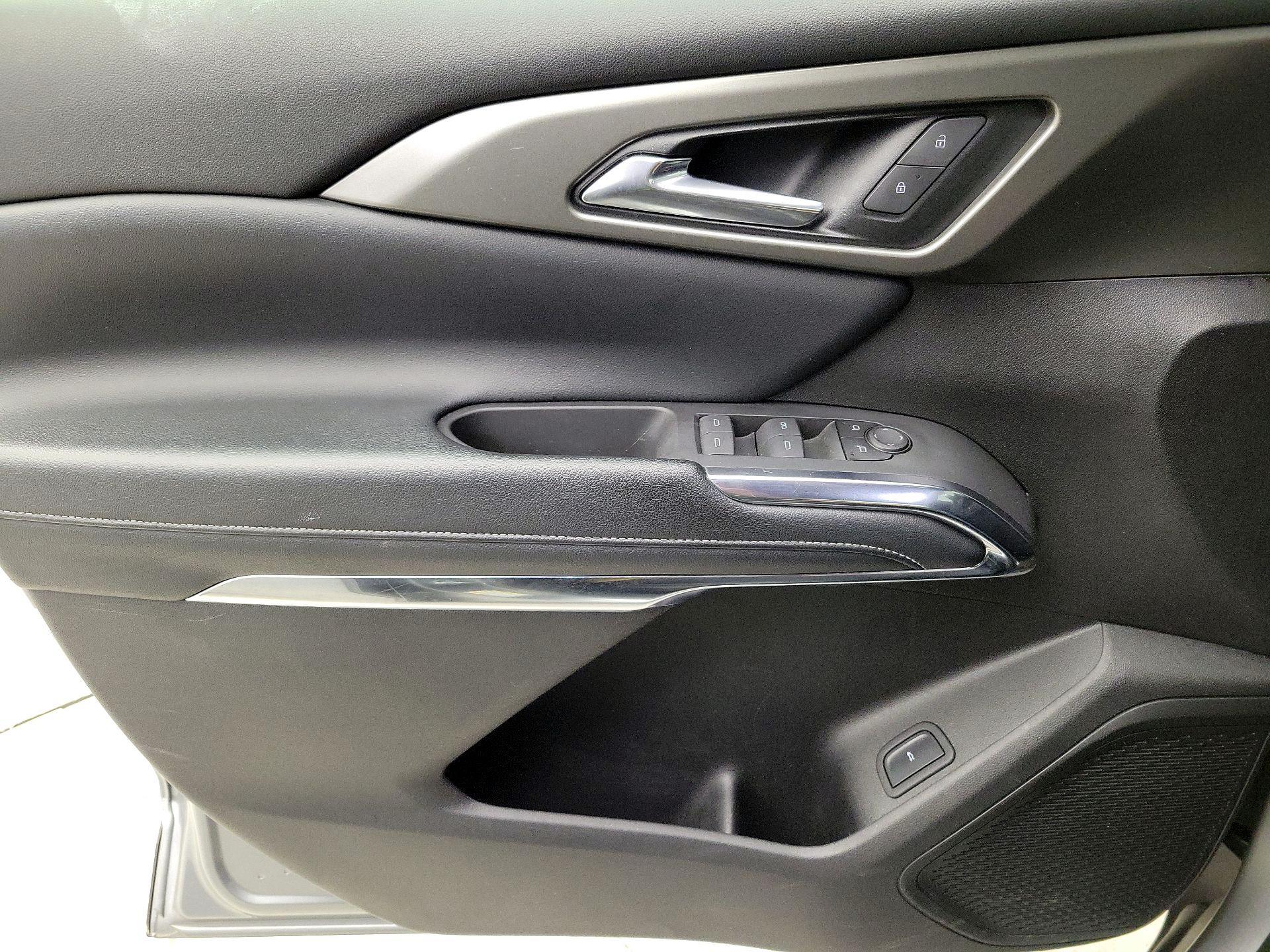 Thumbnail: 2025 Chevrolet Traverse - 12