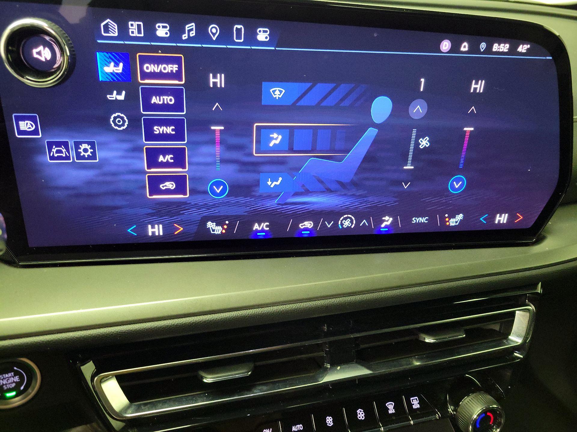 Thumbnail: 2025 Chevrolet Traverse - 17