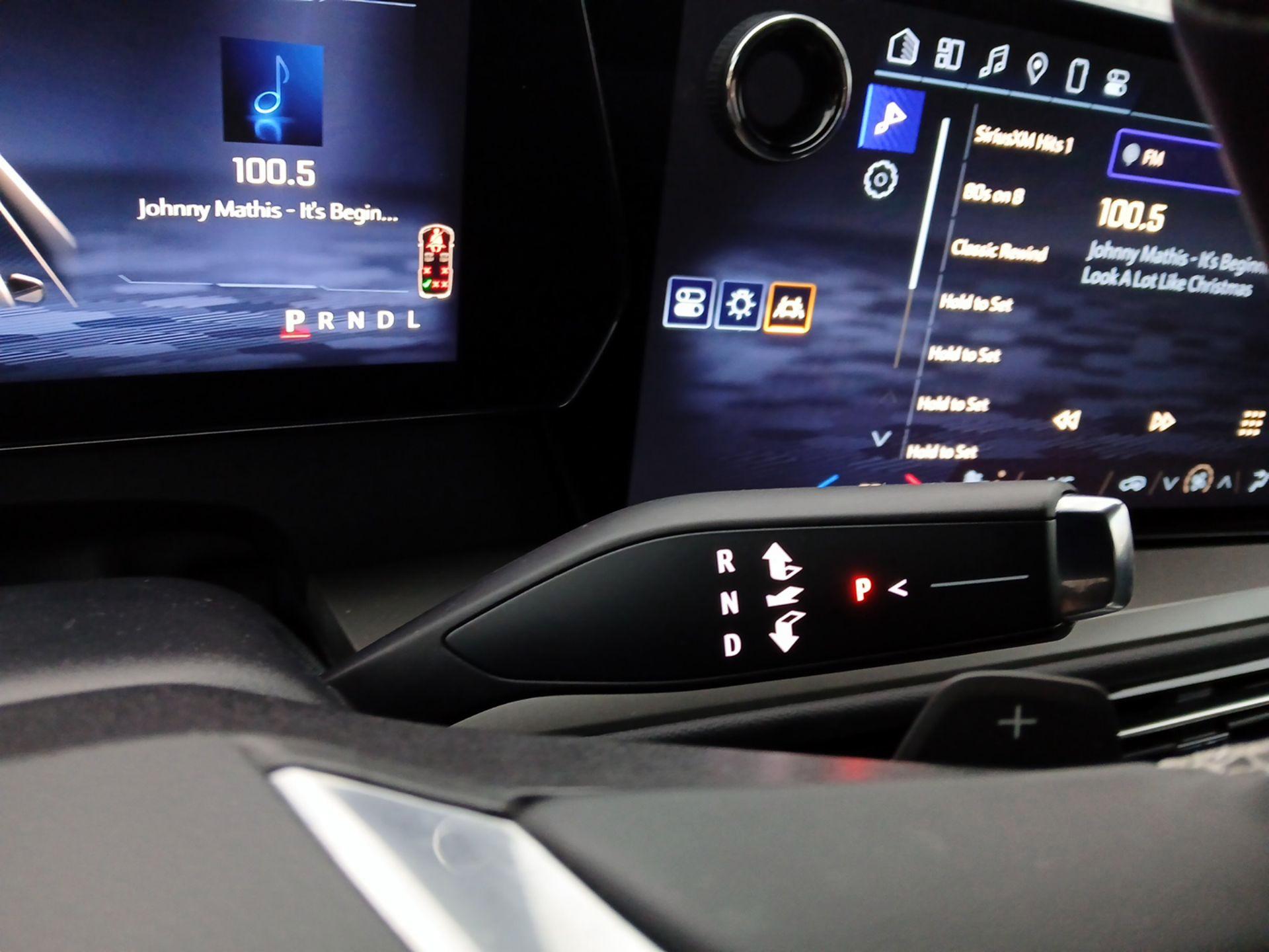 Thumbnail: 2025 Chevrolet Traverse - 18