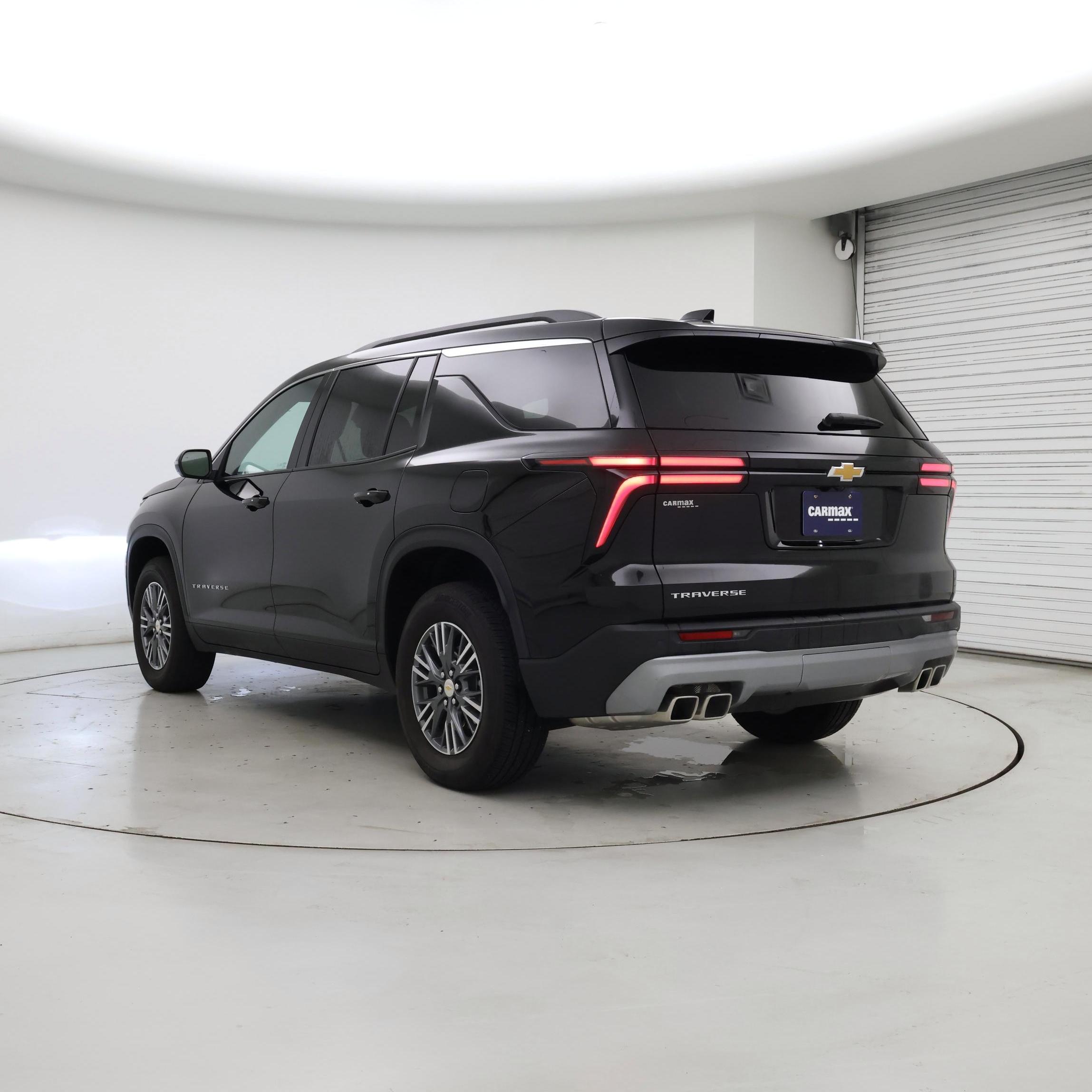 Thumbnail: 2025 Chevrolet Traverse - 2