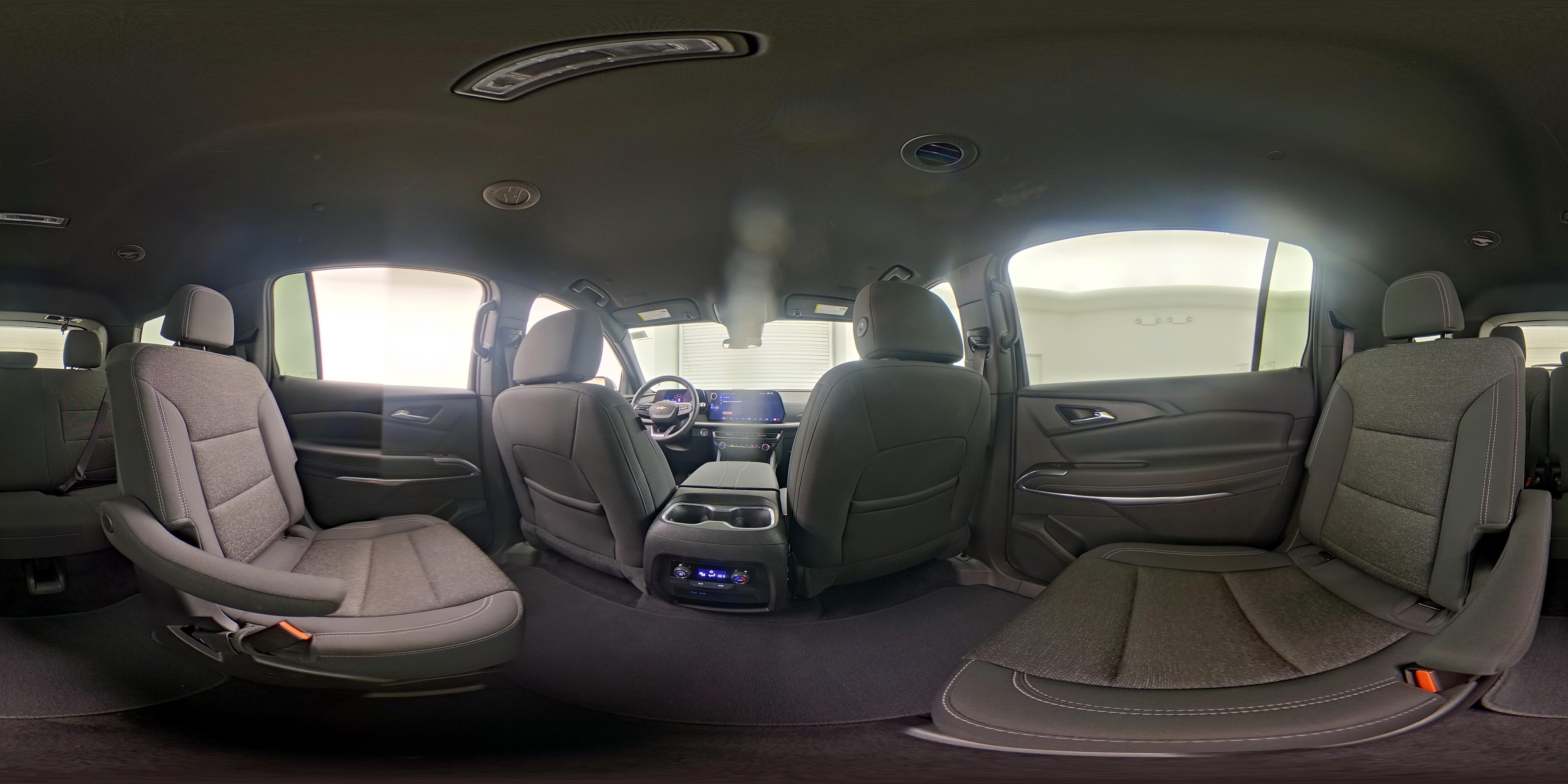 2025 Chevrolet Traverse LT - Photo 27