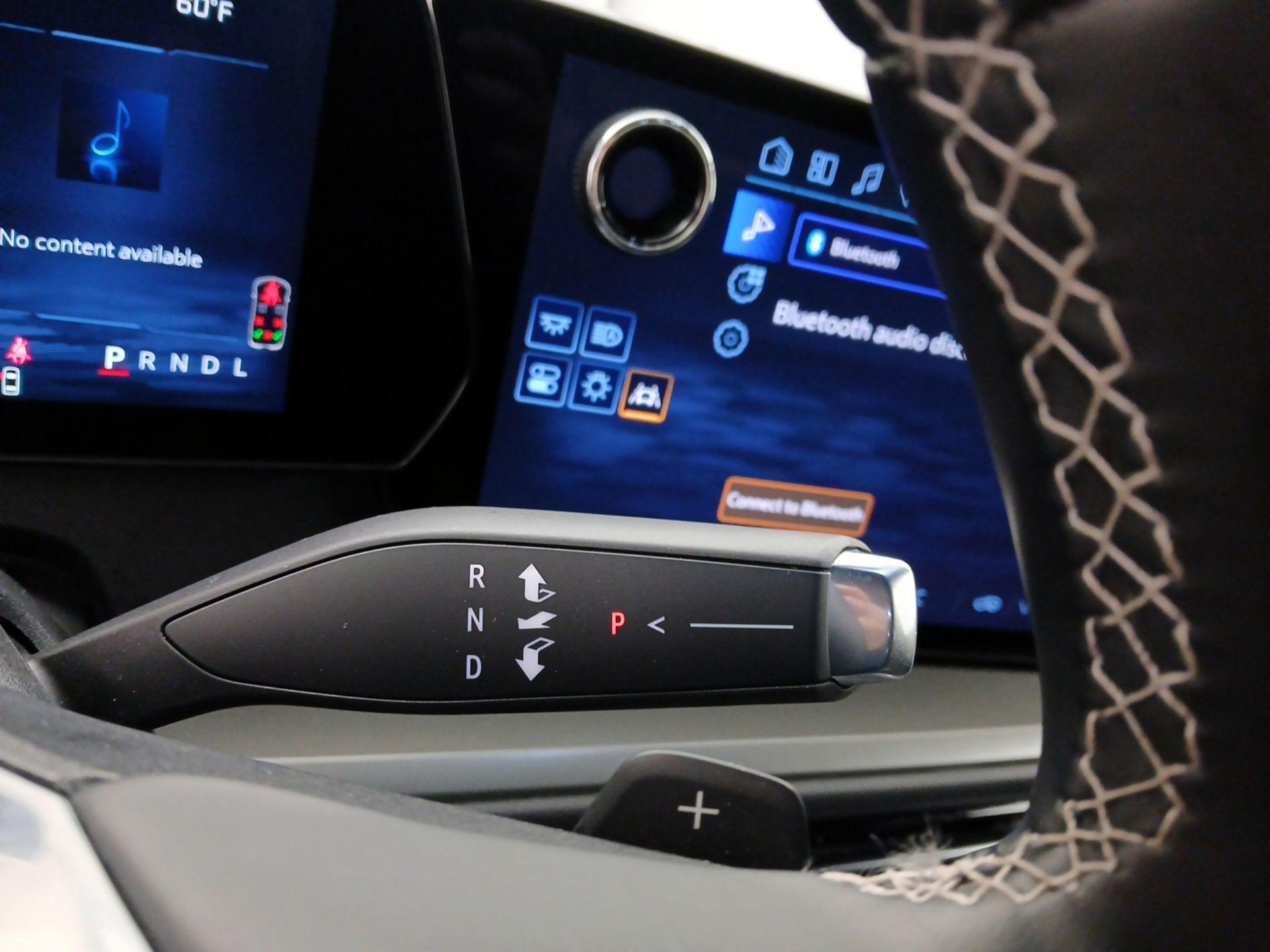 Thumbnail: 2025 Chevrolet Traverse - 18