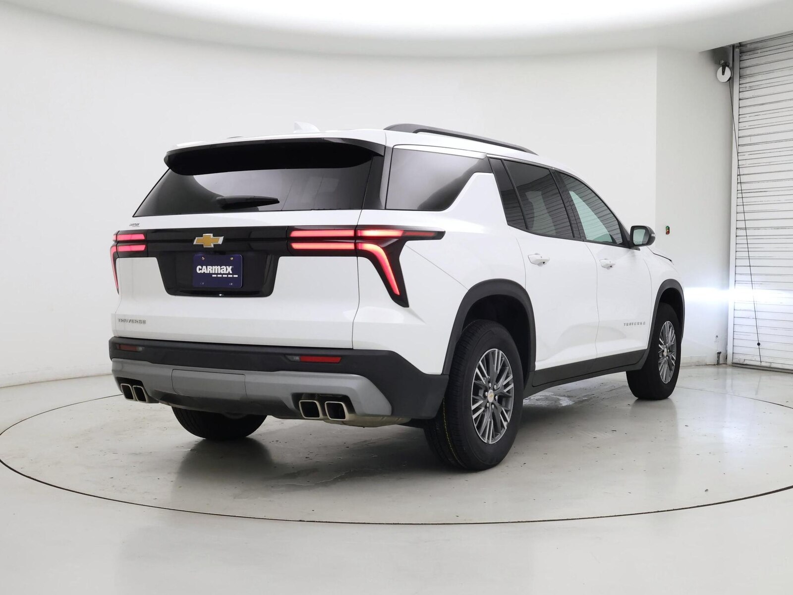 2025 Chevrolet Traverse LT - Photo 9