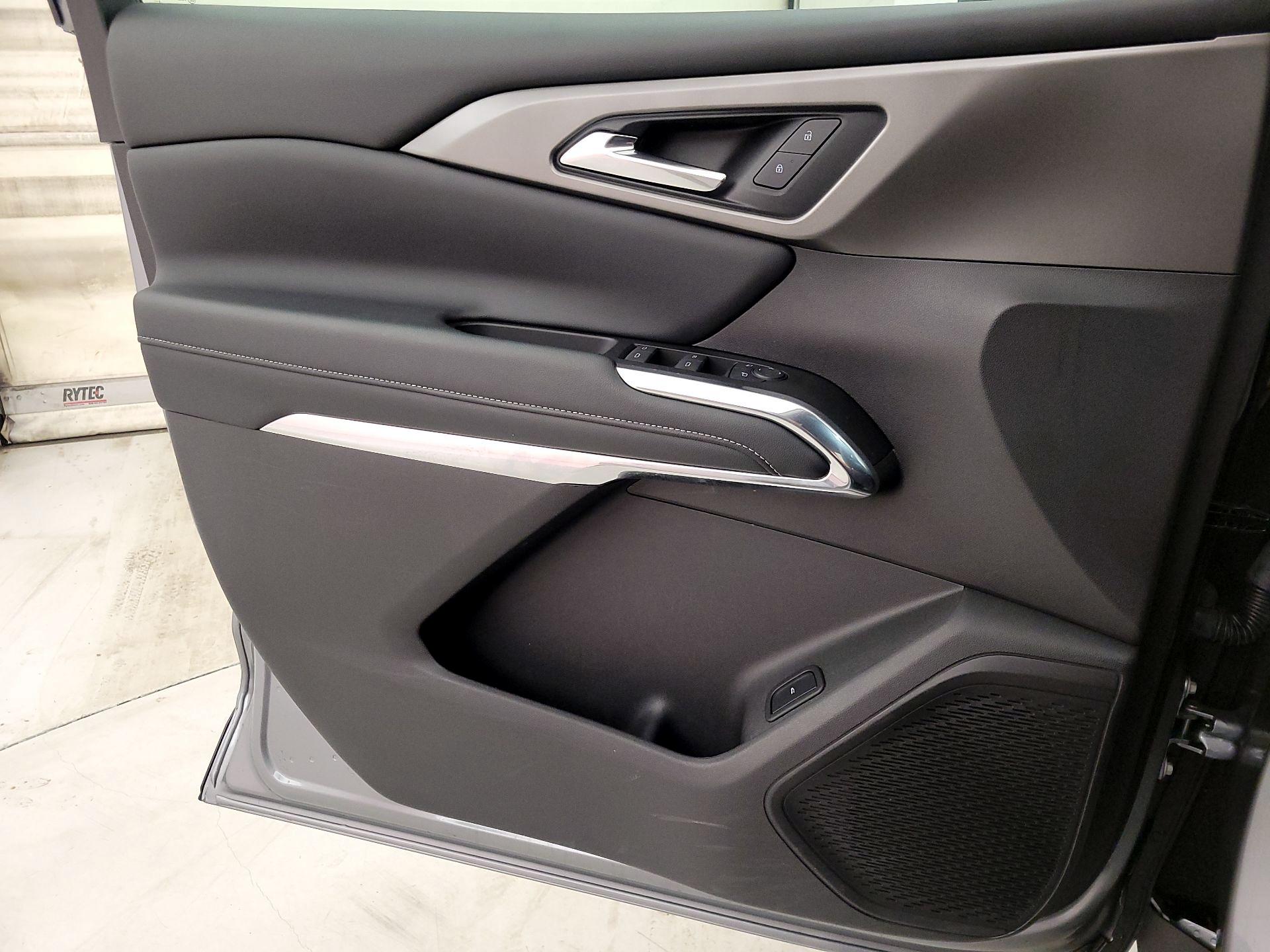 Thumbnail: 2025 Chevrolet Traverse - 12