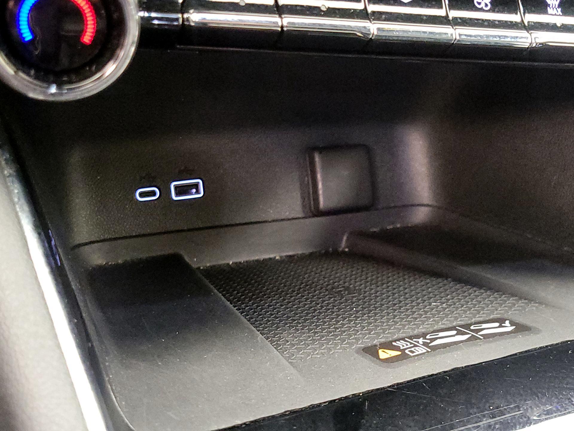 Thumbnail: 2025 Chevrolet Traverse - 18