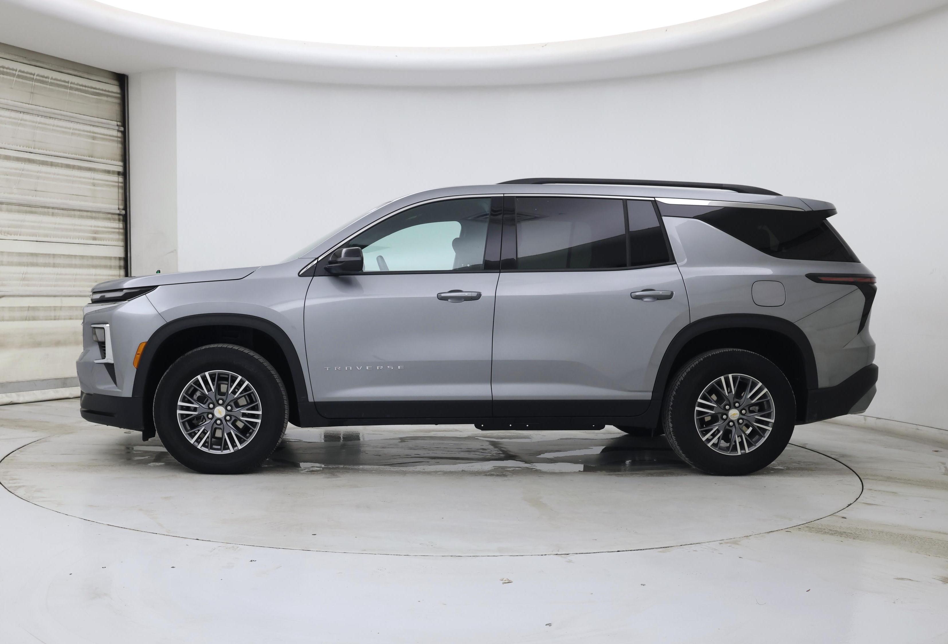 Thumbnail: 2025 Chevrolet Traverse - 3