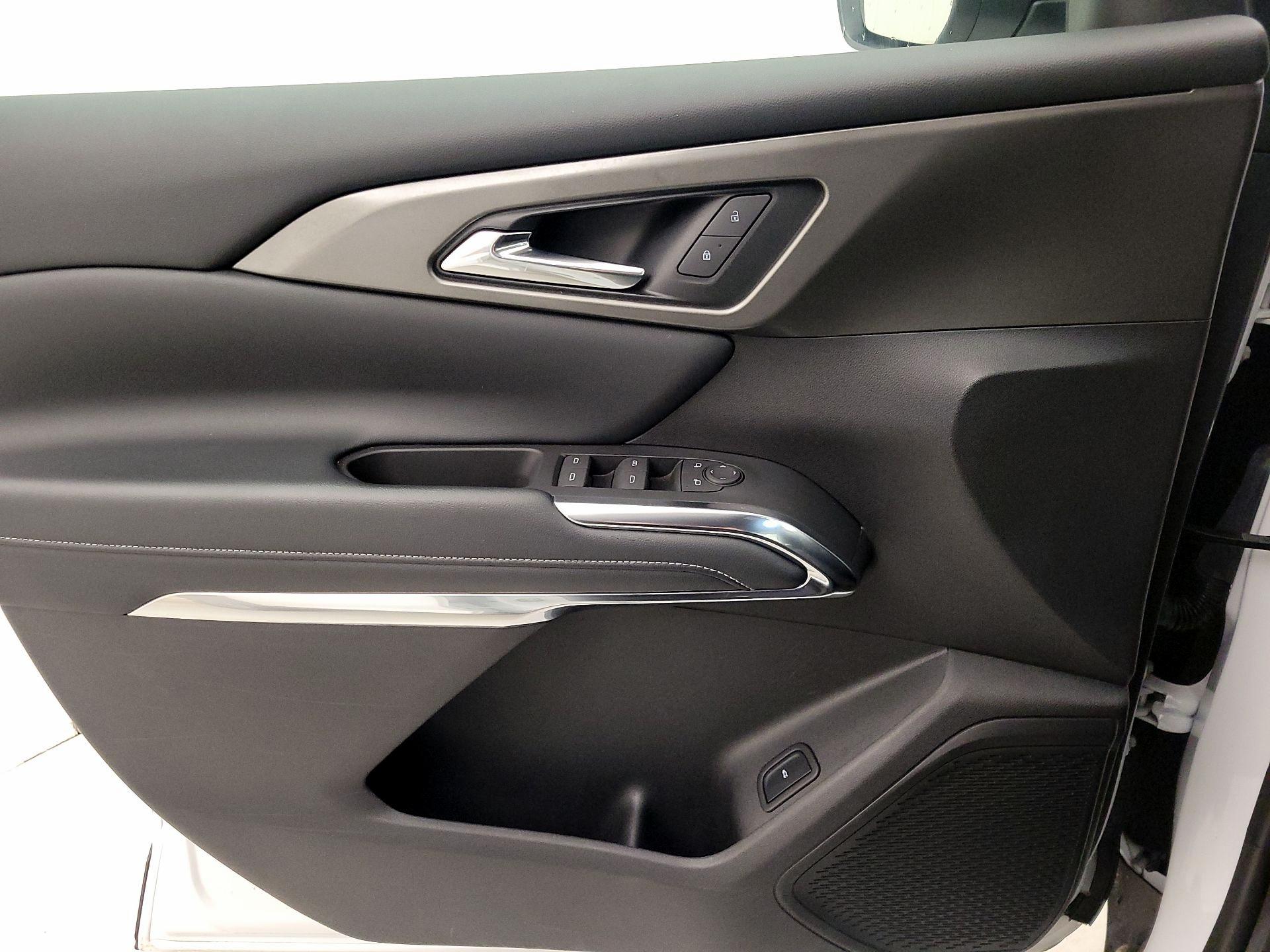 Thumbnail: 2025 Chevrolet Traverse - 12