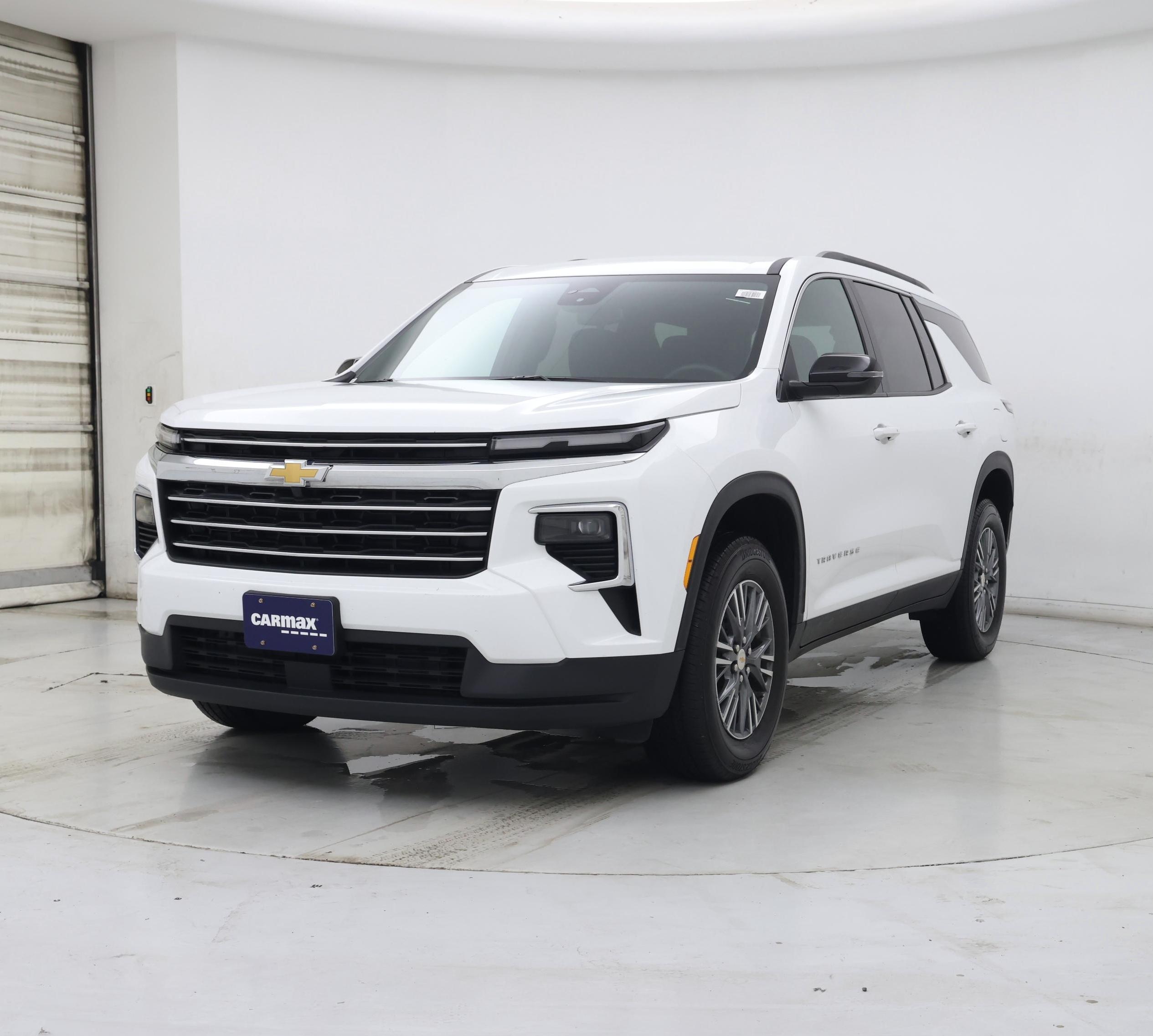 Thumbnail: 2025 Chevrolet Traverse - 4