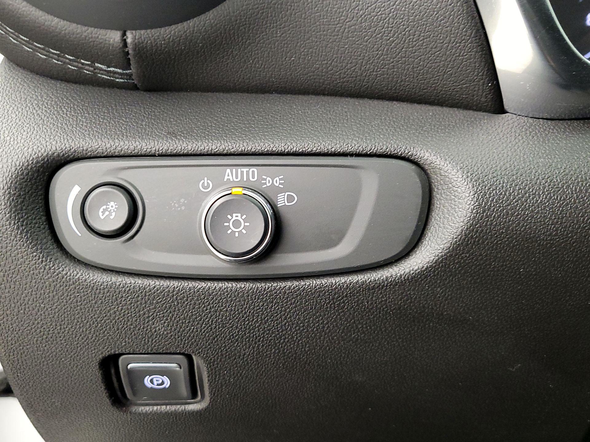 Thumbnail: 2022 Chevrolet Blazer - 13