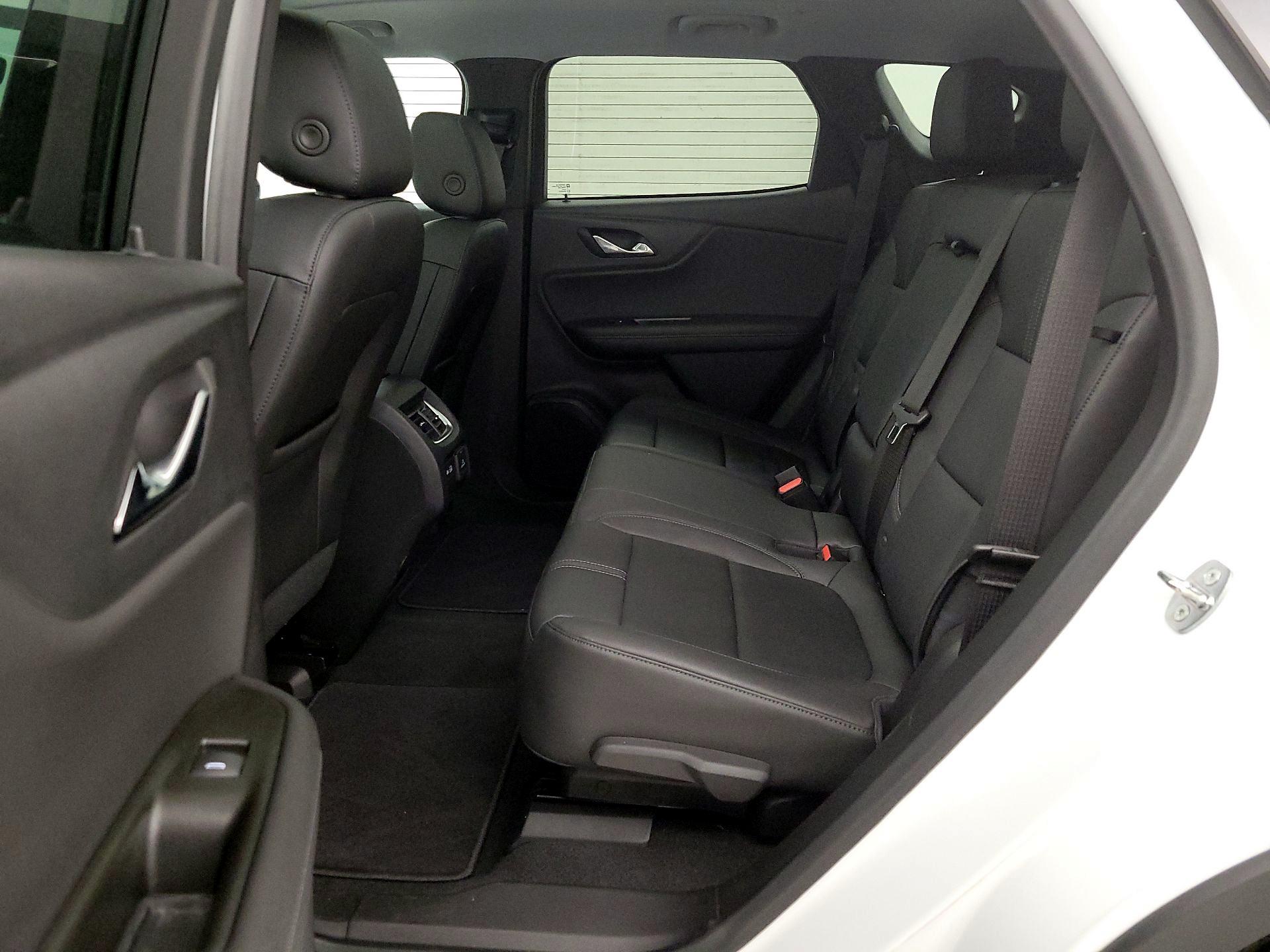 Thumbnail: 2022 Chevrolet Blazer - 20