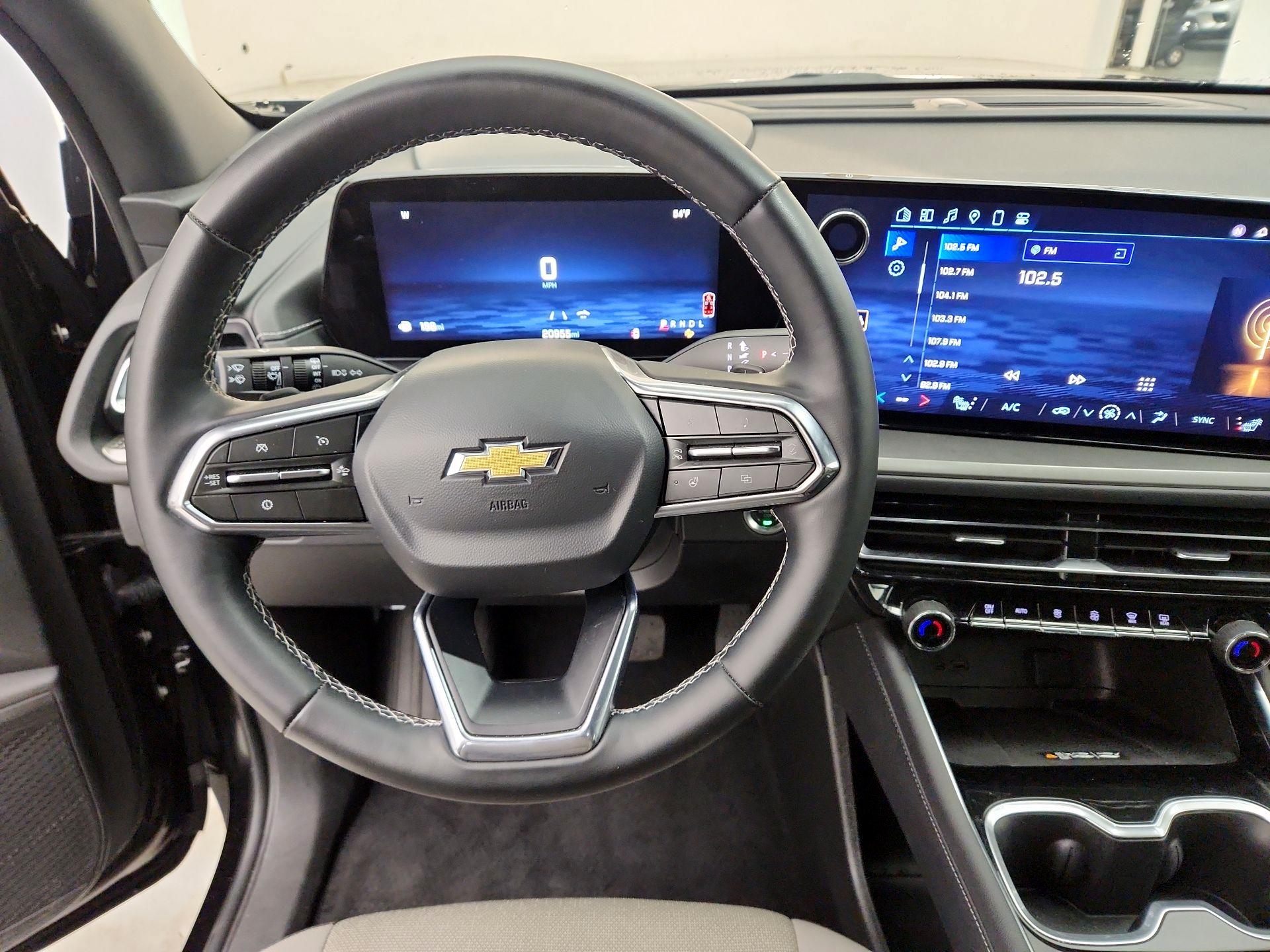 Thumbnail: 2025 Chevrolet Traverse - 10