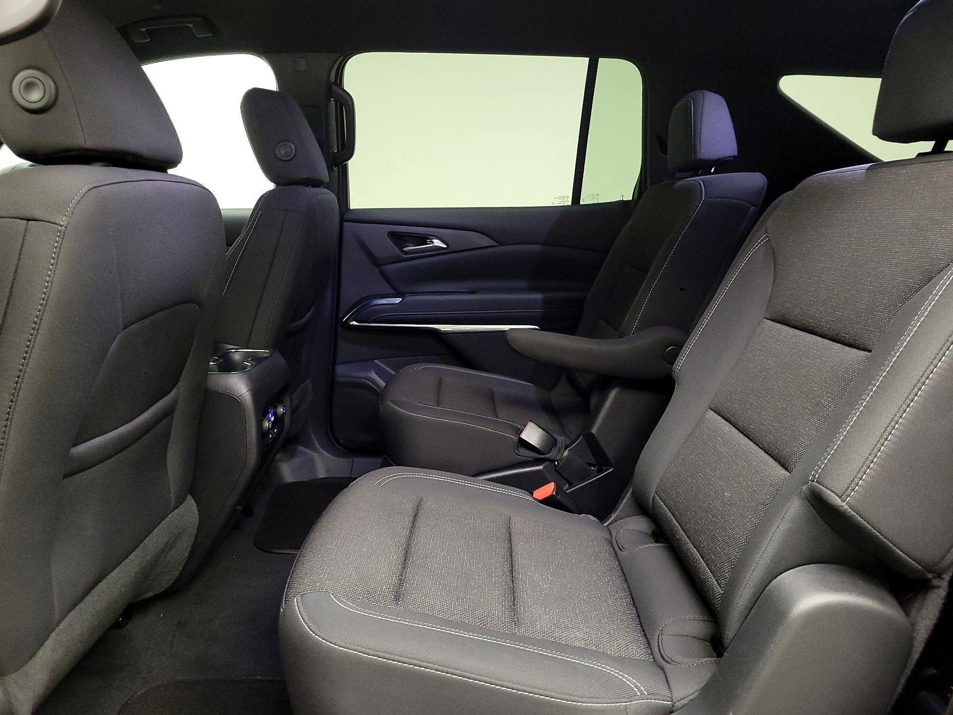 Thumbnail: 2025 Chevrolet Traverse - 20