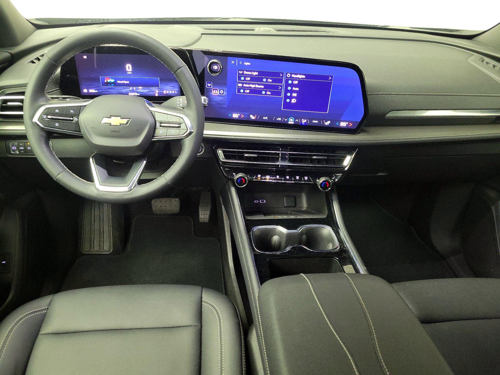 Thumbnail: 2025 Chevrolet Traverse - 9