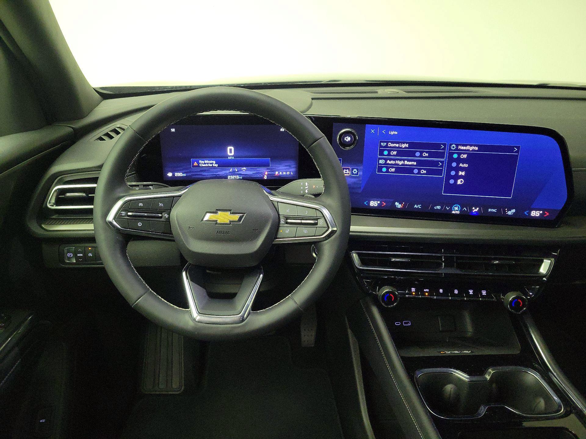 Thumbnail: 2025 Chevrolet Traverse - 10