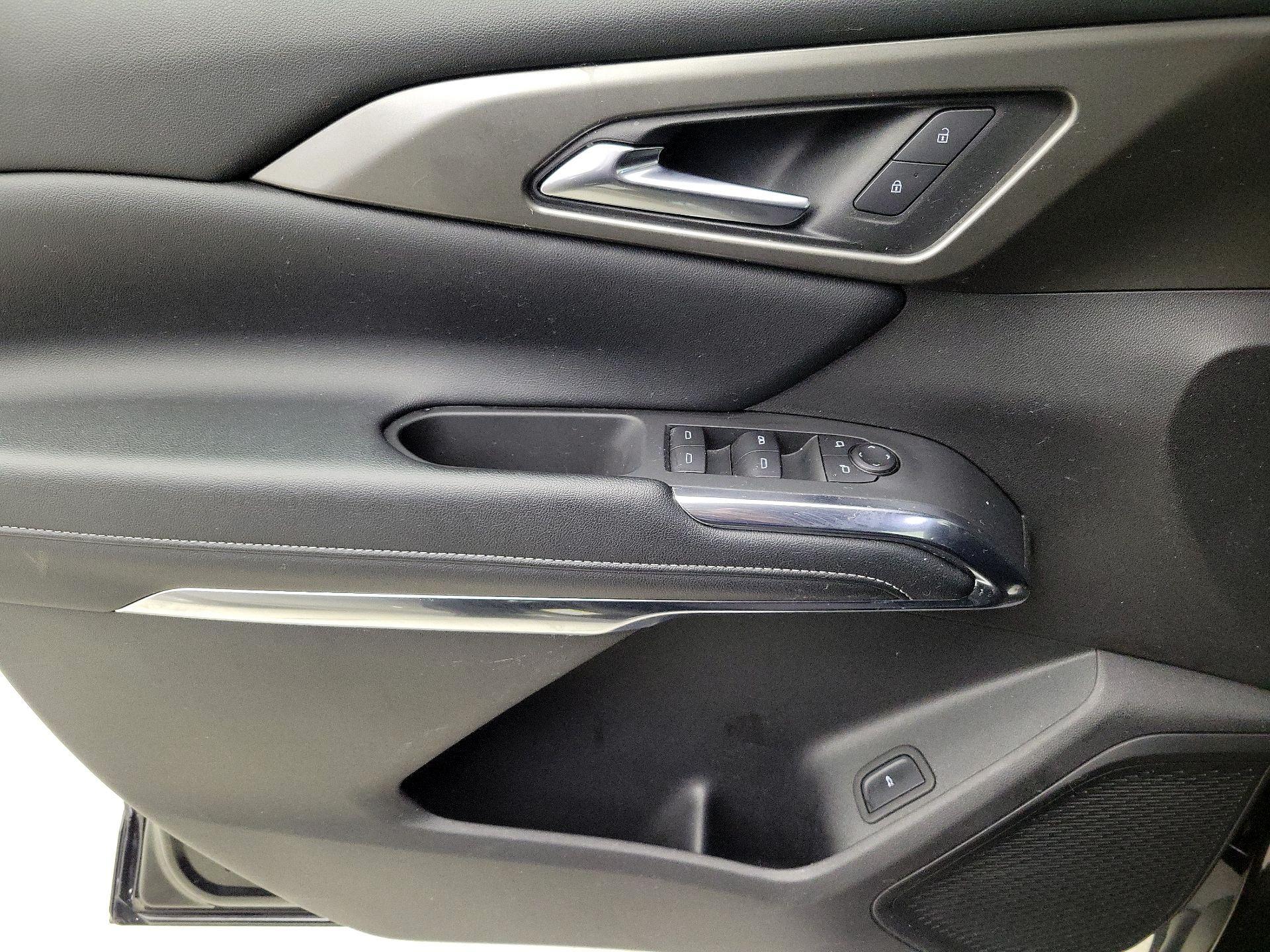 Thumbnail: 2025 Chevrolet Traverse - 12