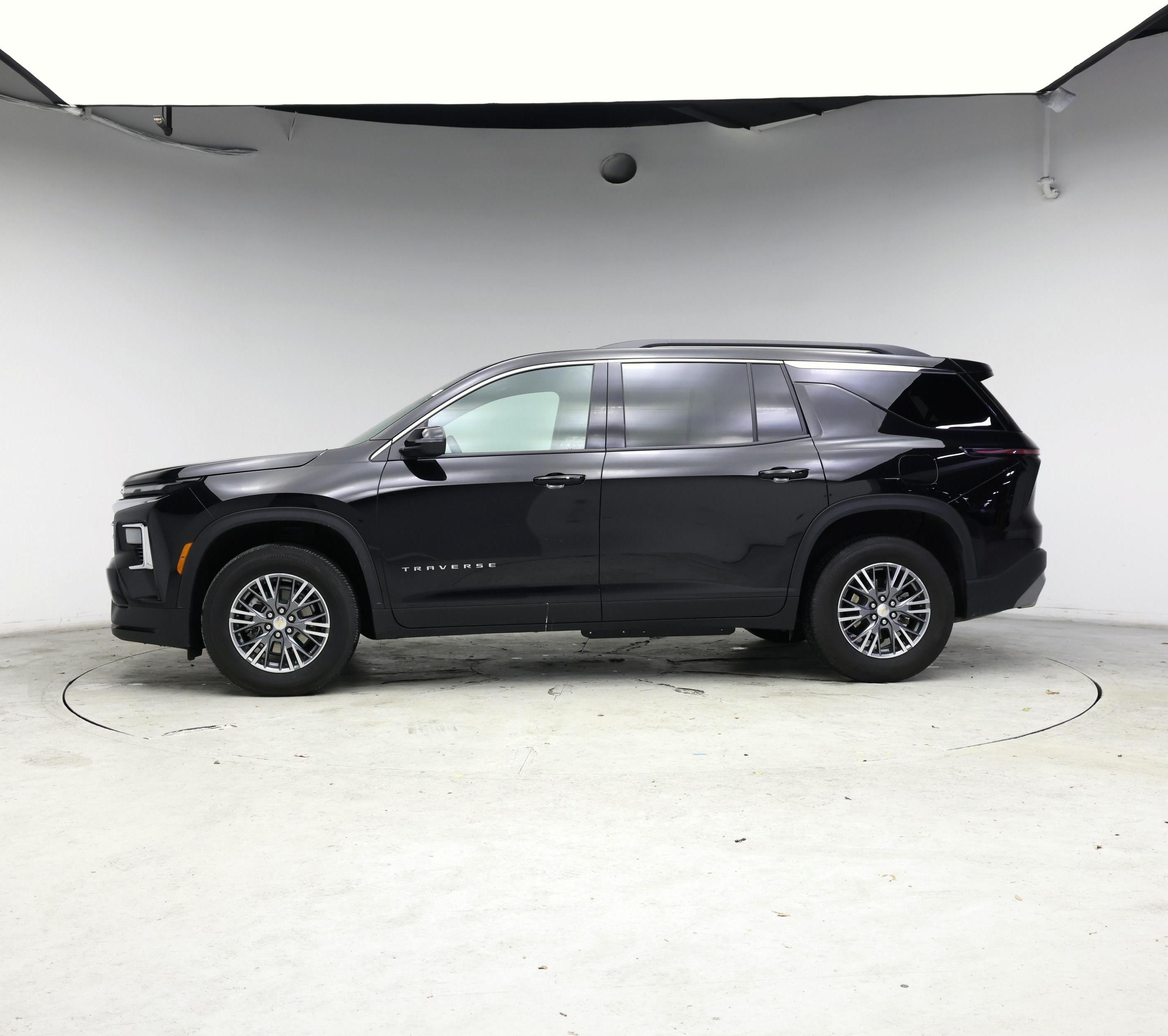 Thumbnail: 2025 Chevrolet Traverse - 3