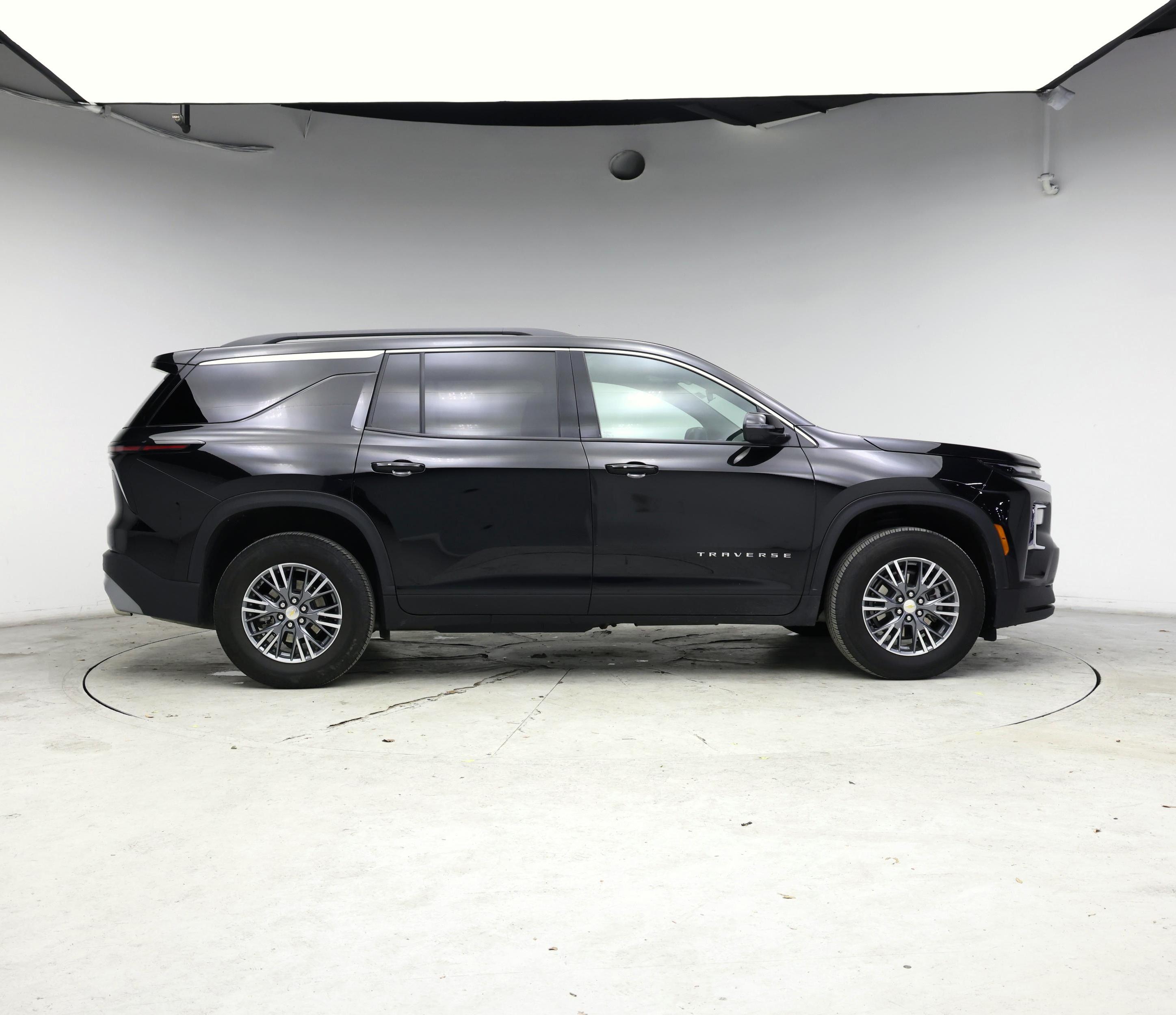 Thumbnail: 2025 Chevrolet Traverse - 7