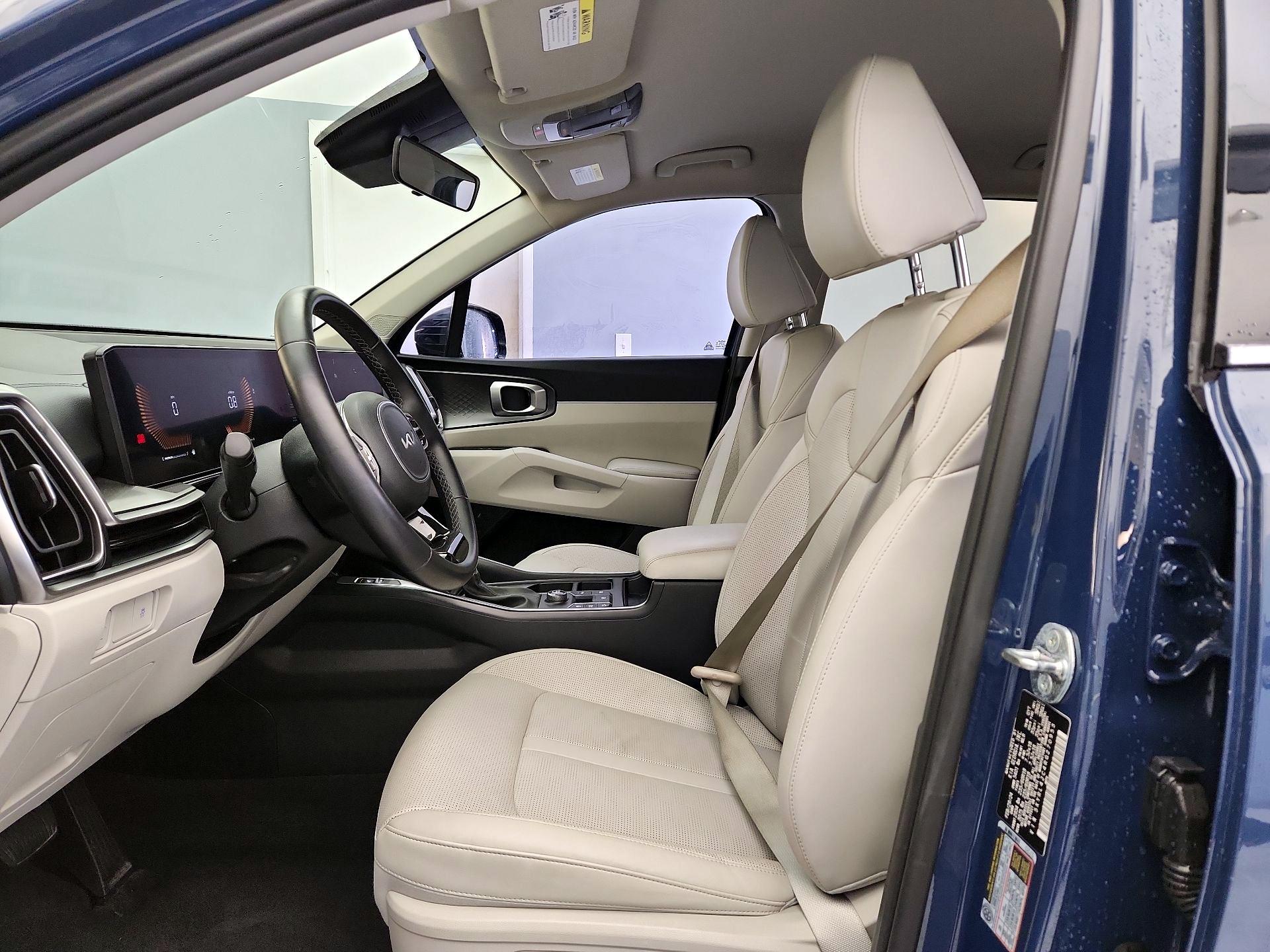 Thumbnail: 2024 Kia Sorento - 11