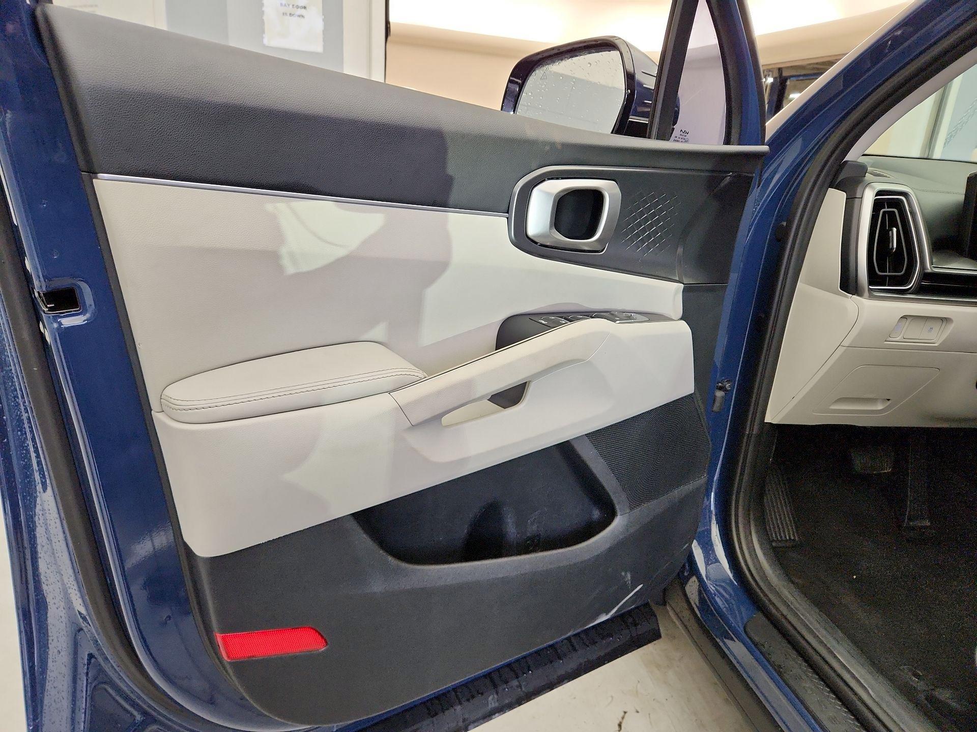 Thumbnail: 2024 Kia Sorento - 12