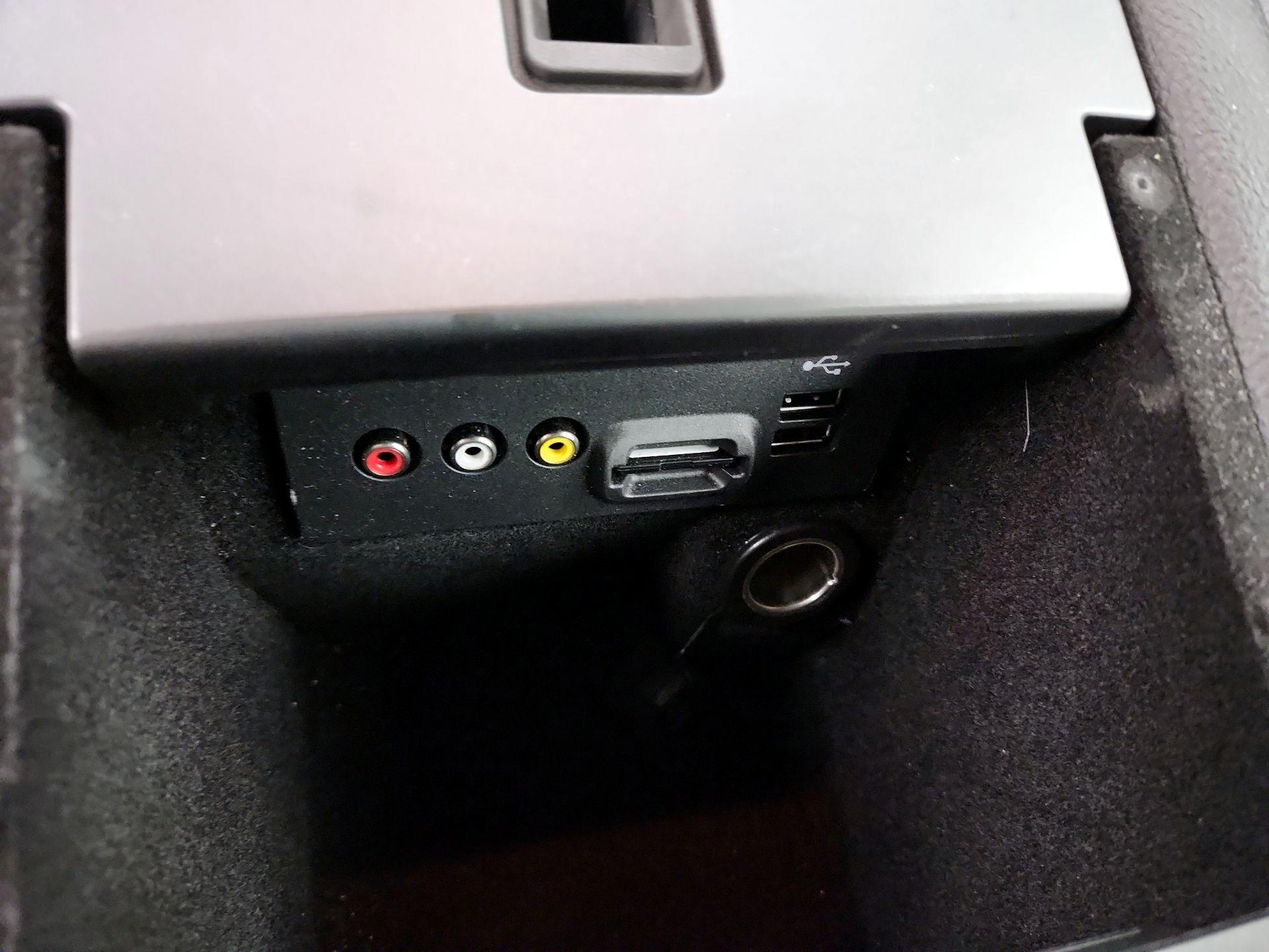 Thumbnail: 2015 Ford Taurus - 18