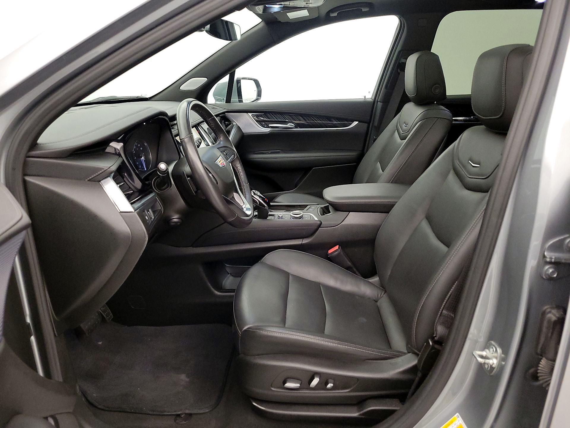 Thumbnail: 2025 Cadillac XT6 - 11