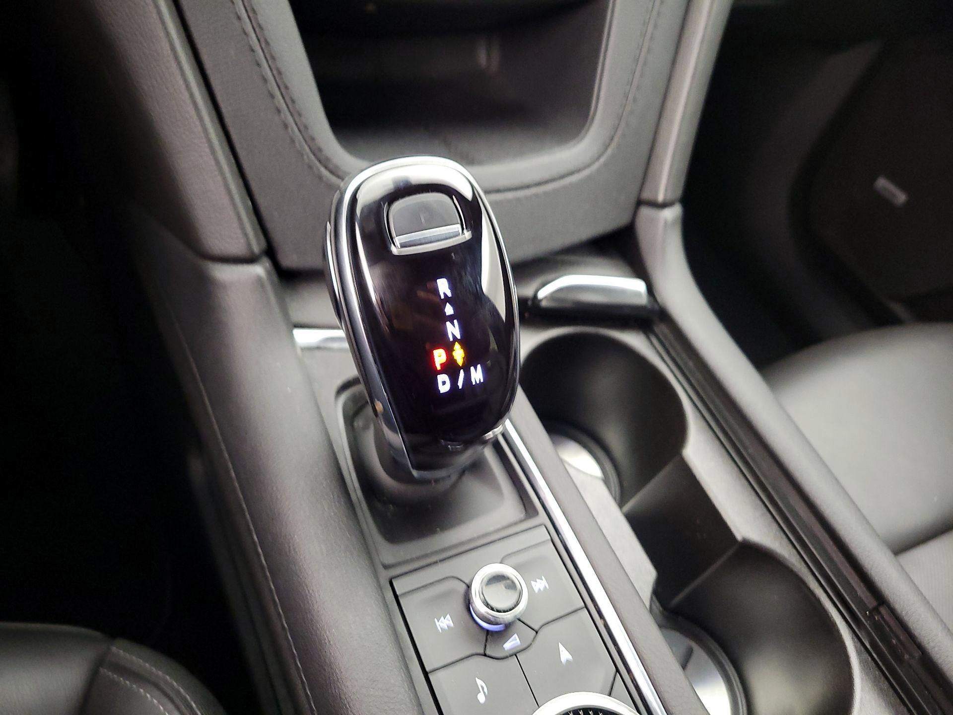 Thumbnail: 2025 Cadillac XT6 - 18