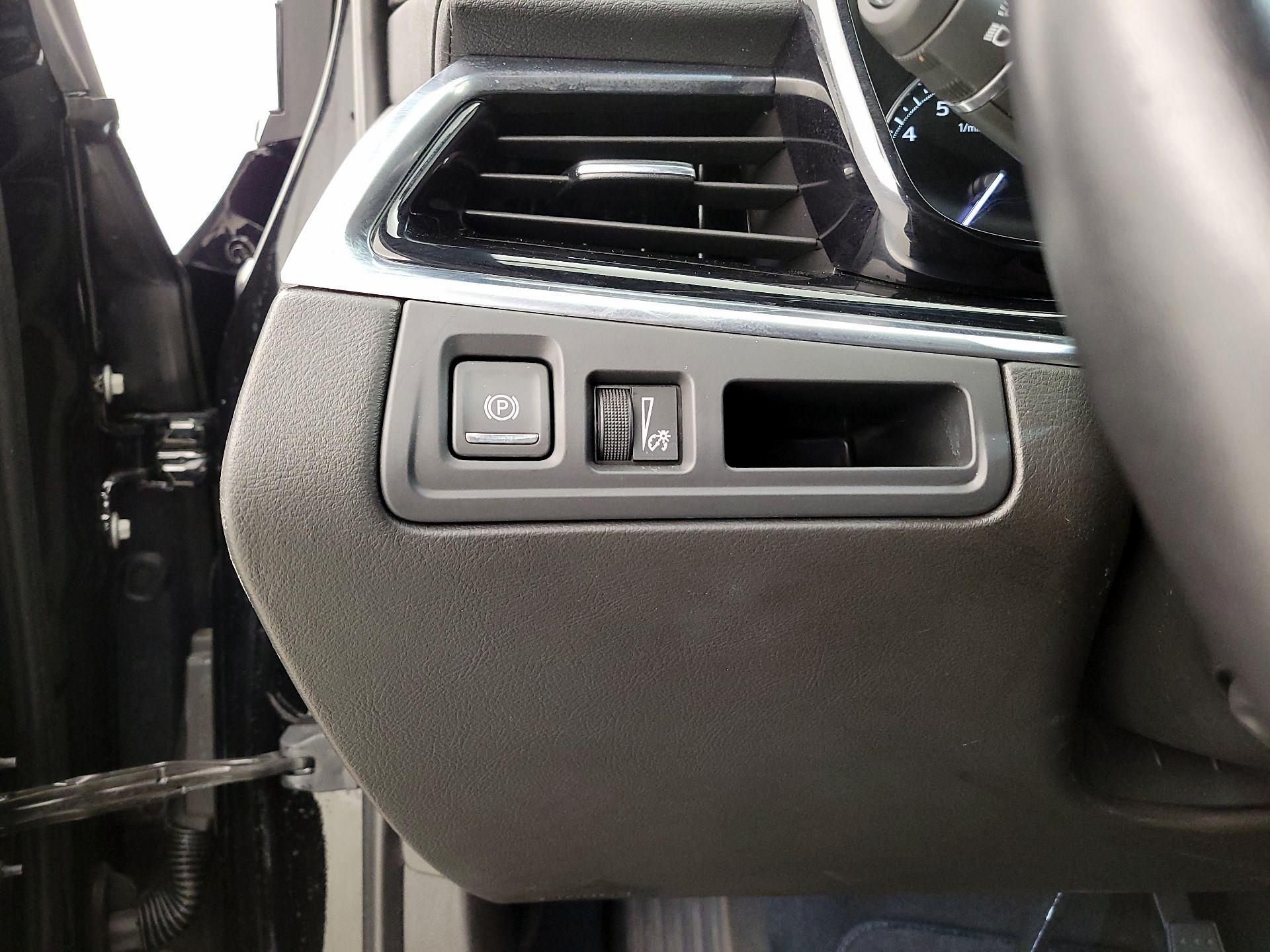 Thumbnail: 2025 Cadillac XT6 - 13